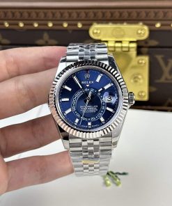 Rolex Sky-Dweller 326934 Blue Dial Jubilee Bracelet Best Replica 42mm