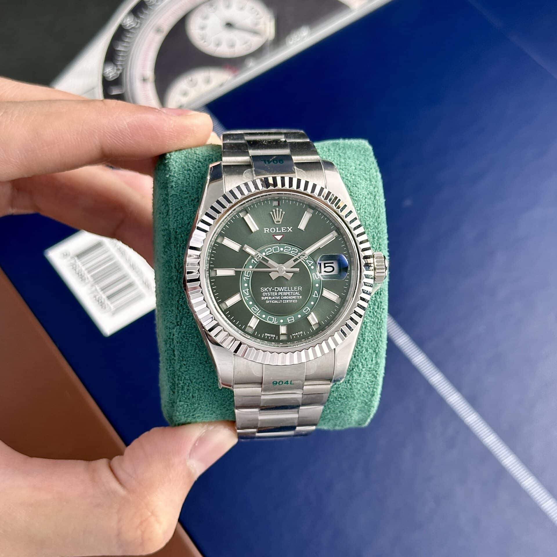 Rolex Sky-Dweller 326934 Mint Green Dial Oyster Bracelet Replica 42mm