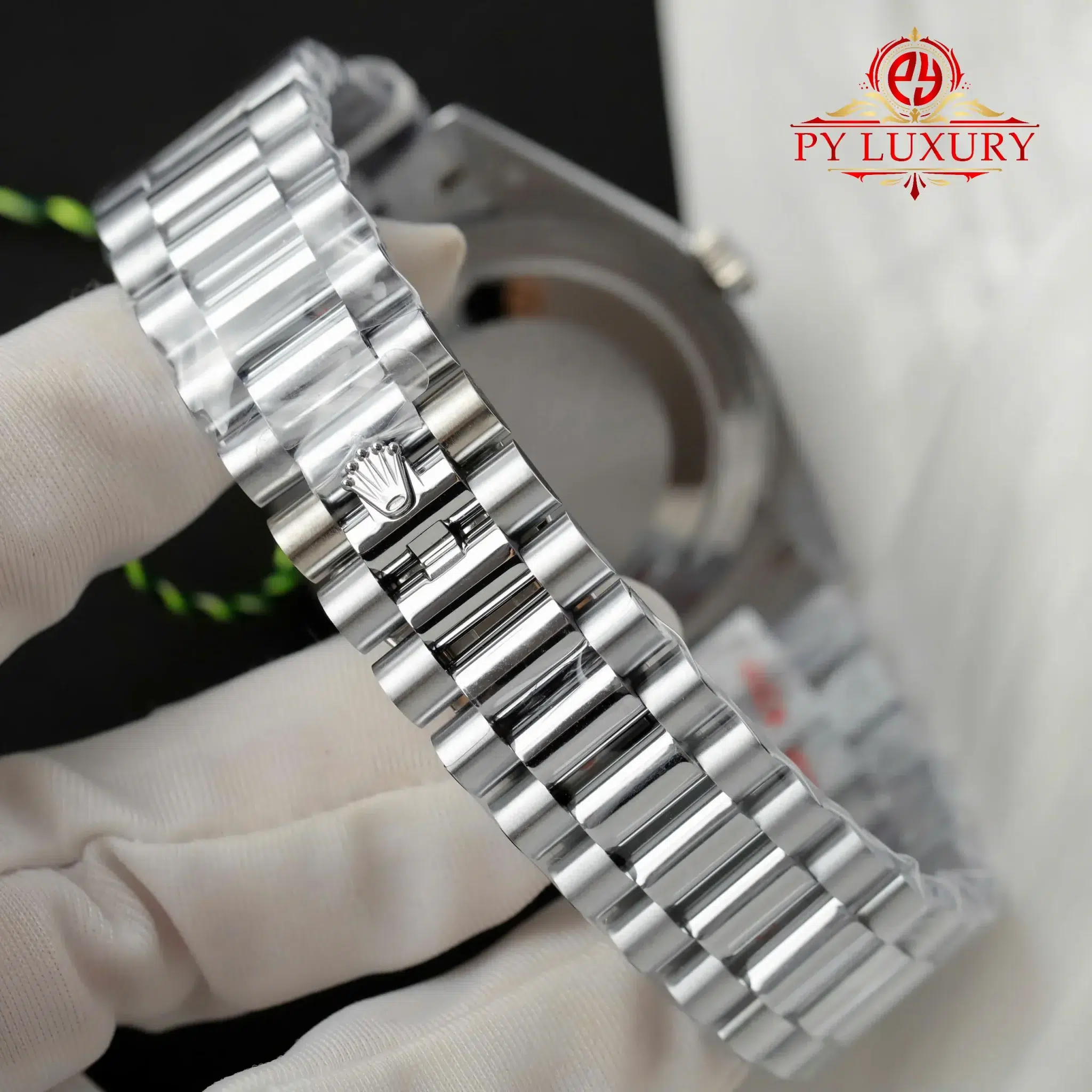 Rolex Day-Date 228236-0009 Custom Moissanite Dial 1:1 Best Replica QF 40mm - Image 10