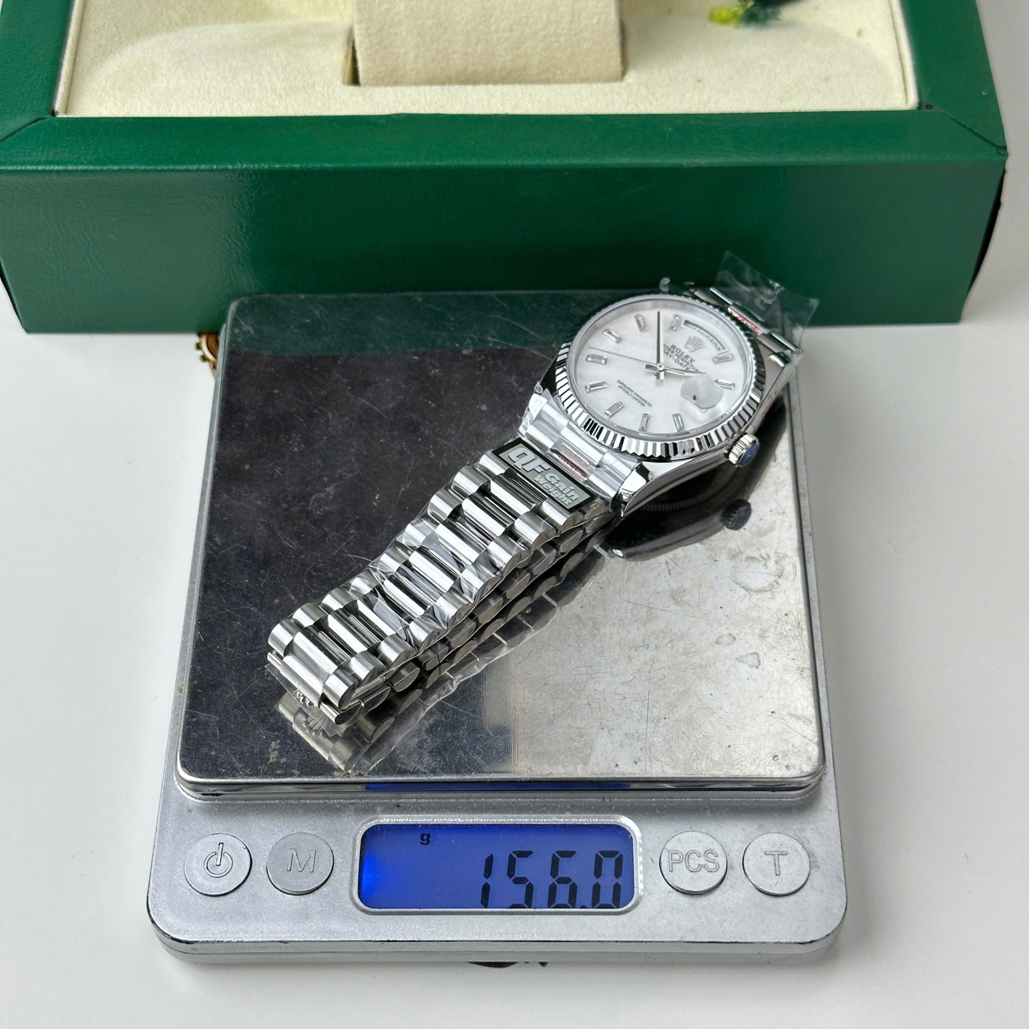 Rolex Day-Date 128239-0065 White MOP Dial Gain Weight 1:1 Replica QF 36mm - Image 3