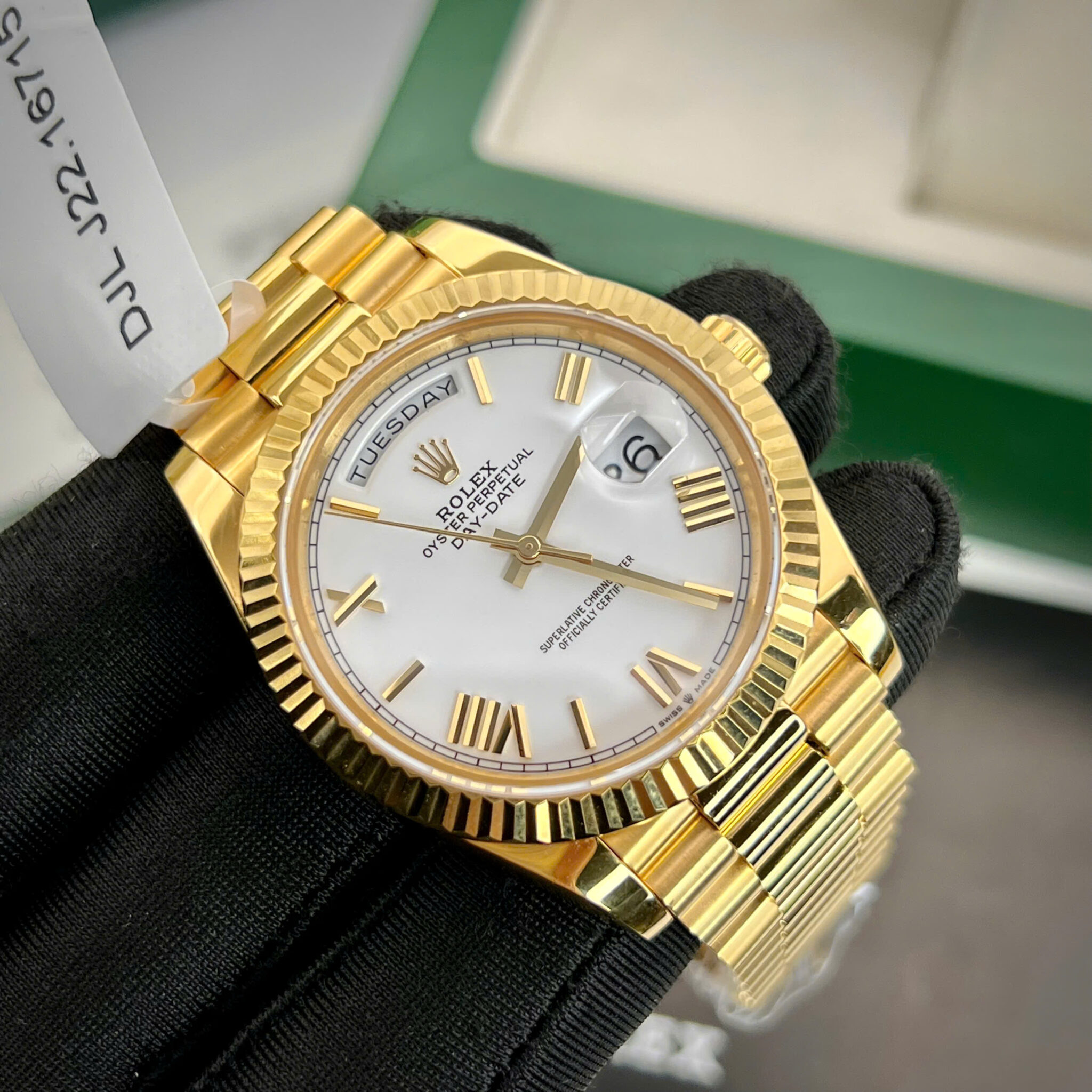 Rolex Day-Date 228238-0042 White Roman Dial 18K Gold Wrapped GMF V3 Best Replica 40mm - Image 5