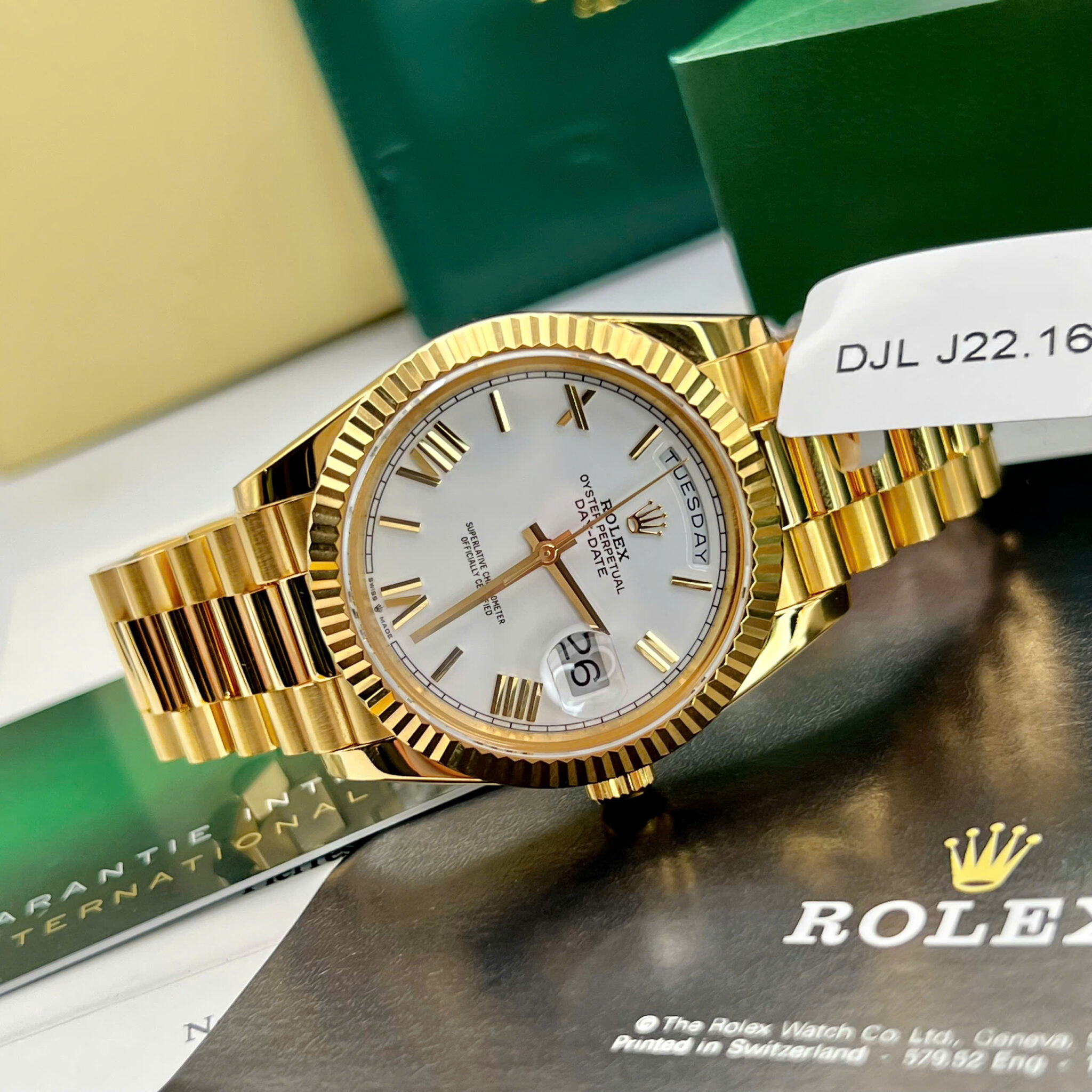 Rolex Day-Date 228238-0042 White Roman Dial 18K Gold Wrapped GMF V3 Best Replica 40mm - Image 6