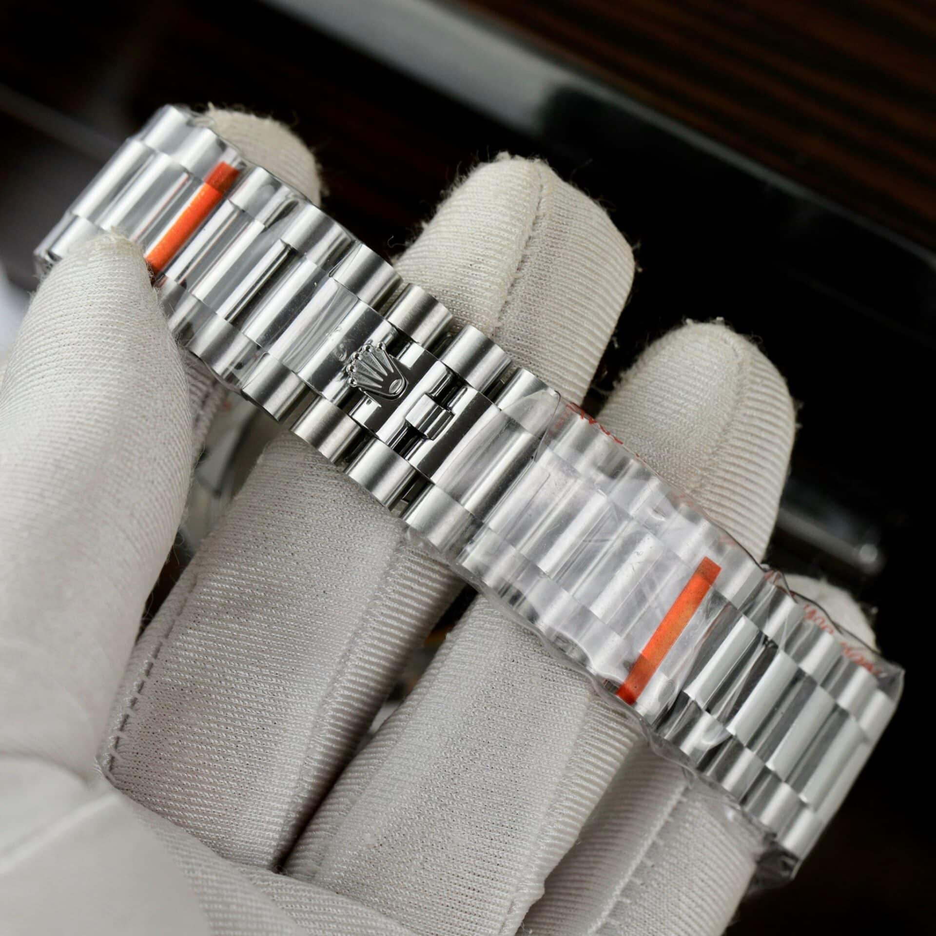 Rolex Day-Date 228236 Blue Ombré Dial 185g Best Replica Super Clone 40mm - Image 11