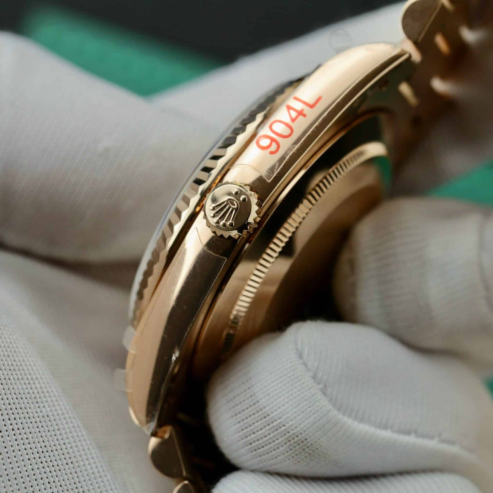 Rolex Day-Date 40 228235 Rose Gold Custom Moissanite Rainbow Dial Best Replica - Image 6