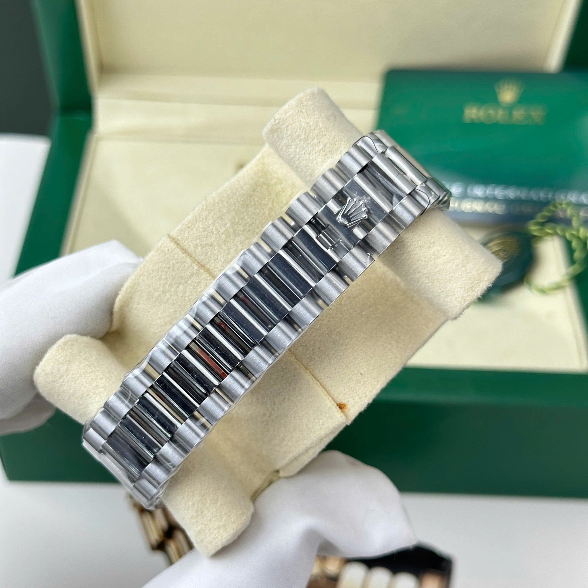 Rolex Day-Date 228239-0033 Mint Green Dial 184g Best Replica 40mm - Image 11