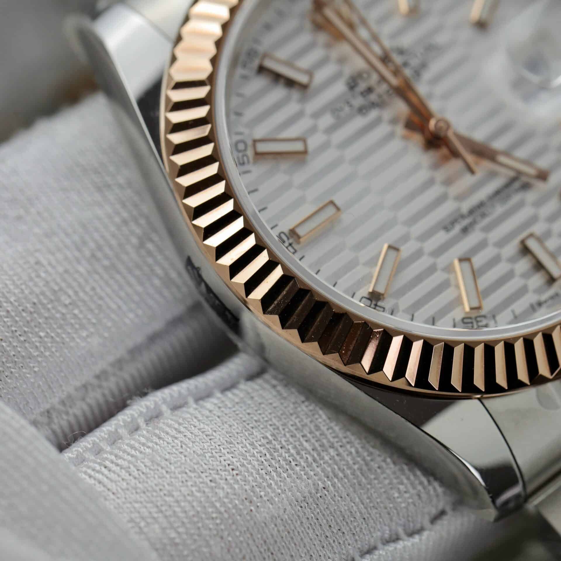 Rolex Datejust 41 Two Tone Rose Gold Silver Motif Dial Oyster Bracelet Best Replica Clean Factory 41mm - Image 5