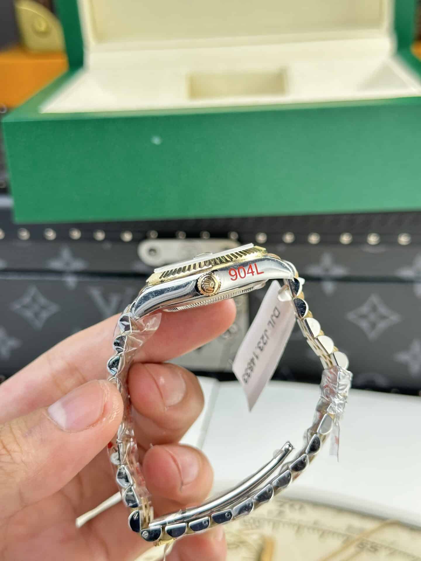 Rolex Datejust Two Tone Lady 10K Yellow Gold Wrapped Black Dial Jubilee 31mm - Image 5