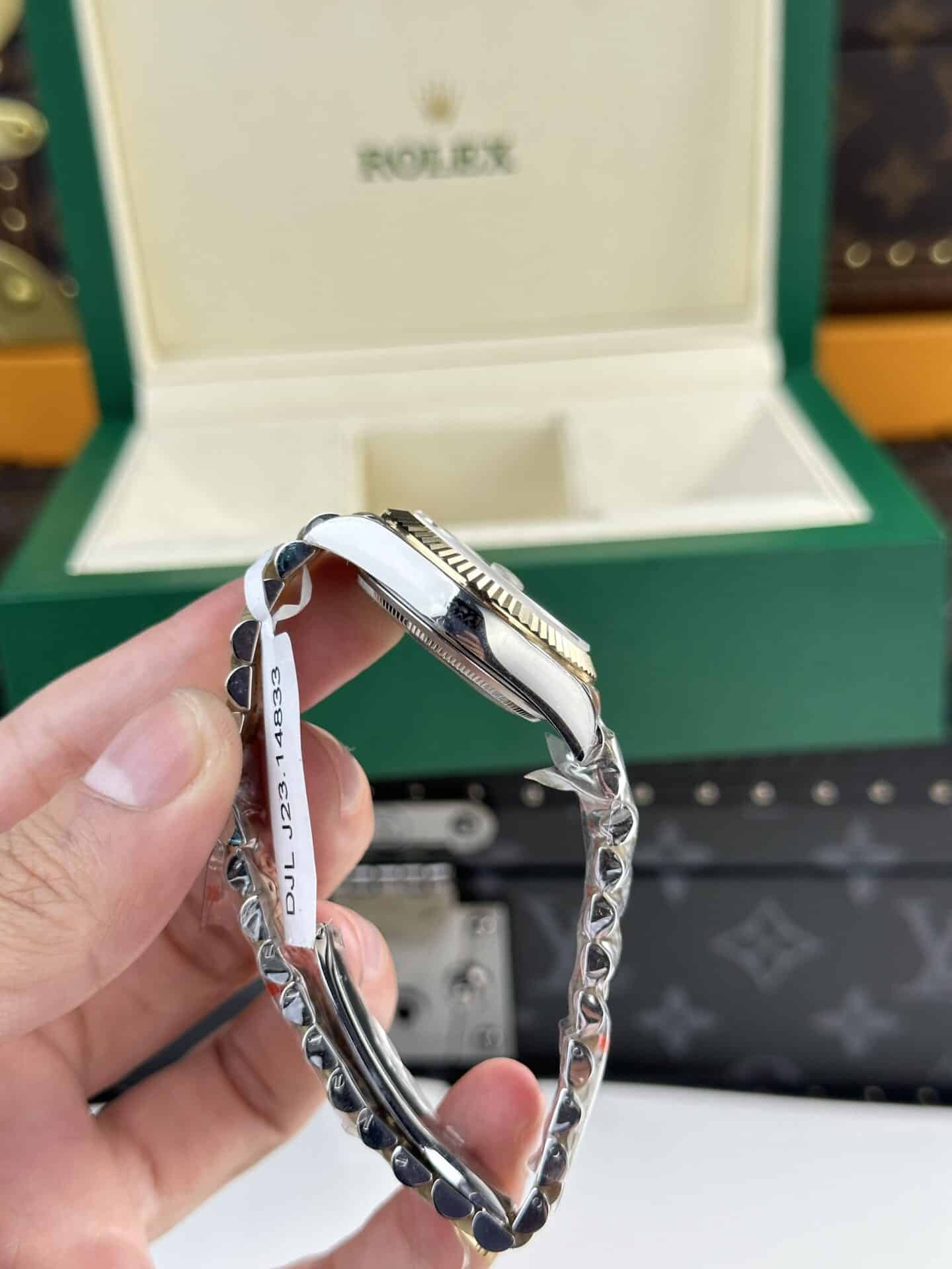 Rolex Datejust Two Tone Lady 10K Yellow Gold Wrapped Black Dial Jubilee 31mm - Image 6