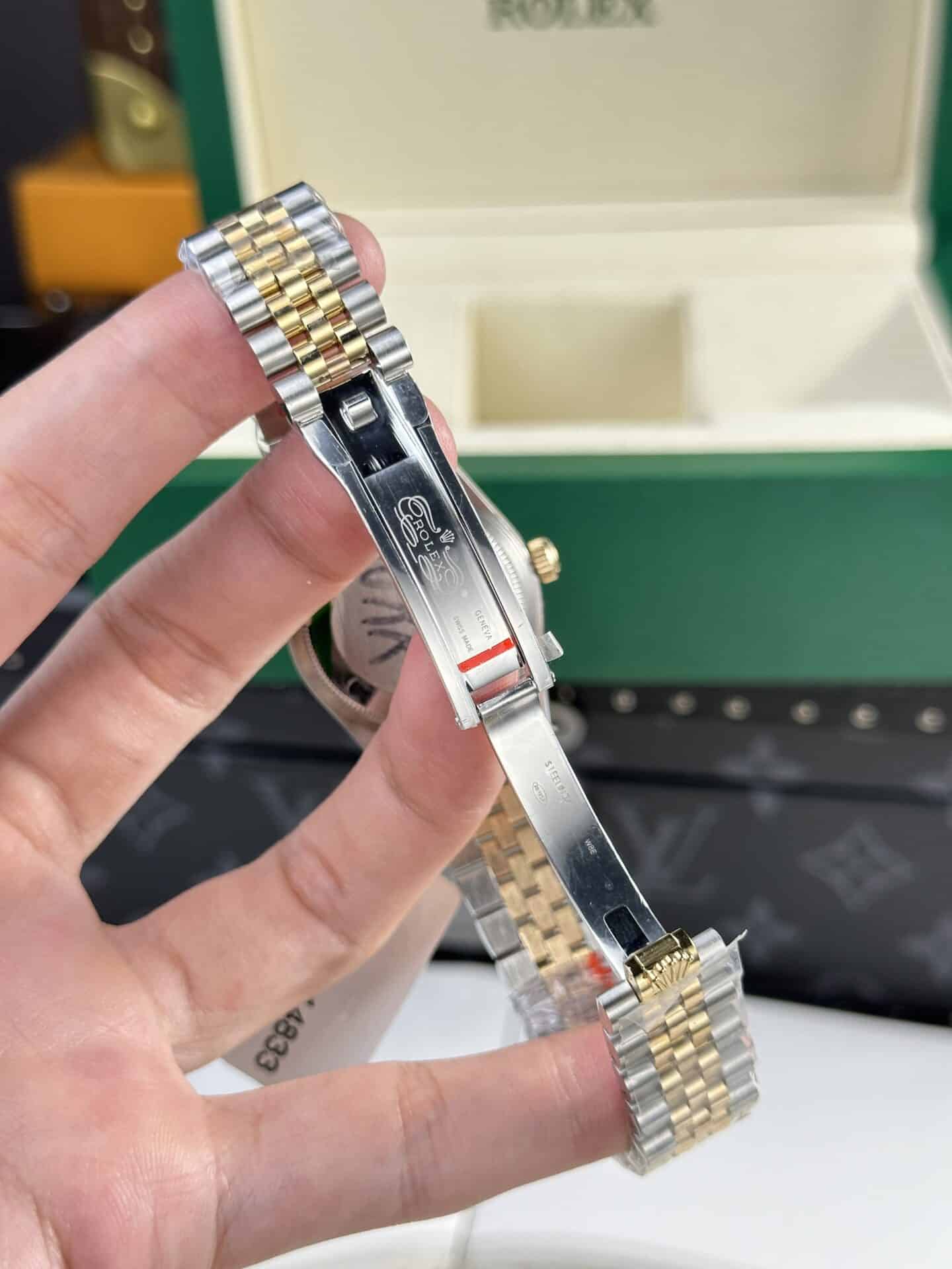 Rolex Datejust Two Tone Lady 10K Yellow Gold Wrapped Black Dial Jubilee 31mm - Image 9