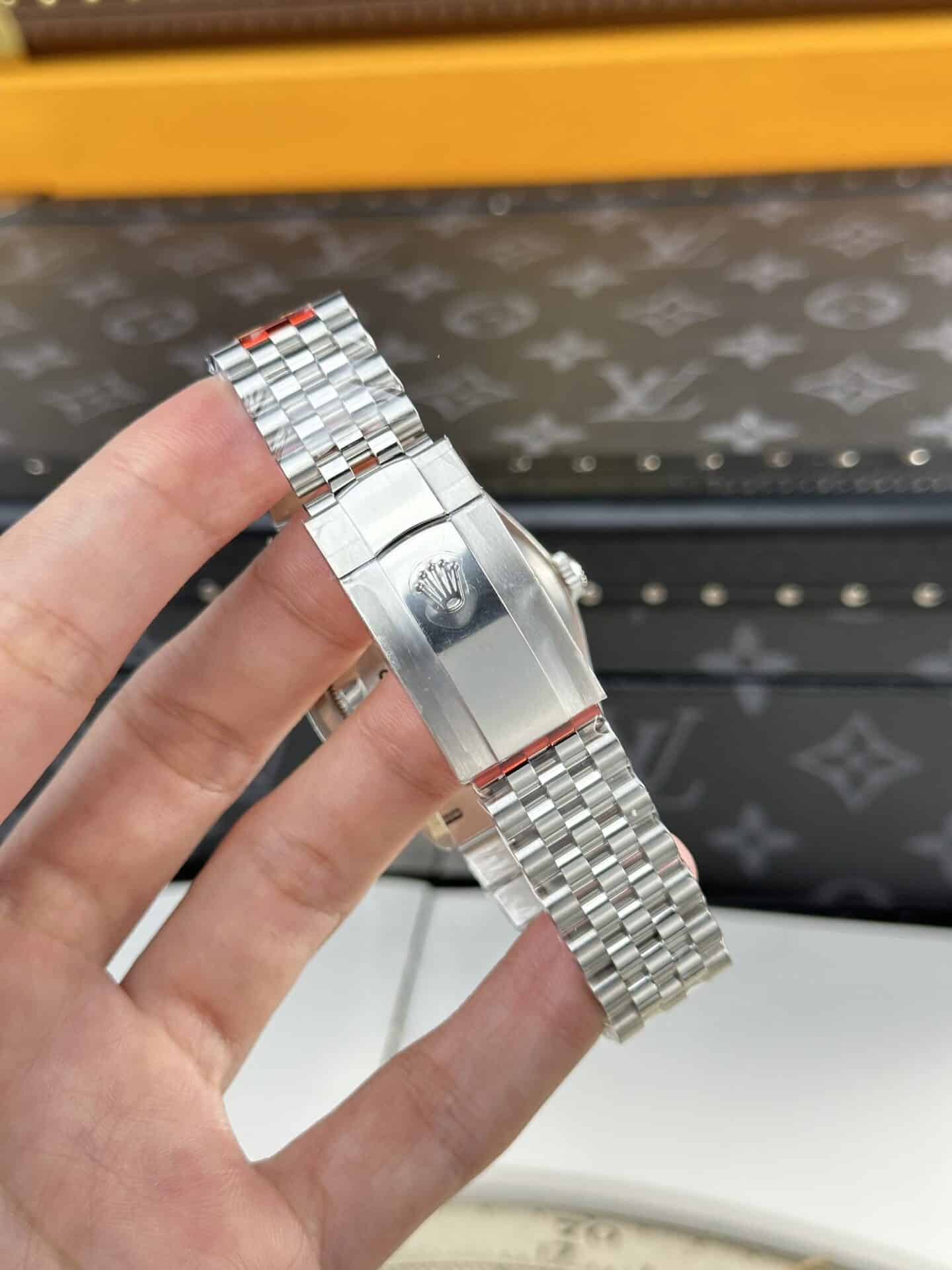 Rolex Datejust Blue Motif Diamond Dial Jubilee Top Quality Replica 36mm - Image 11