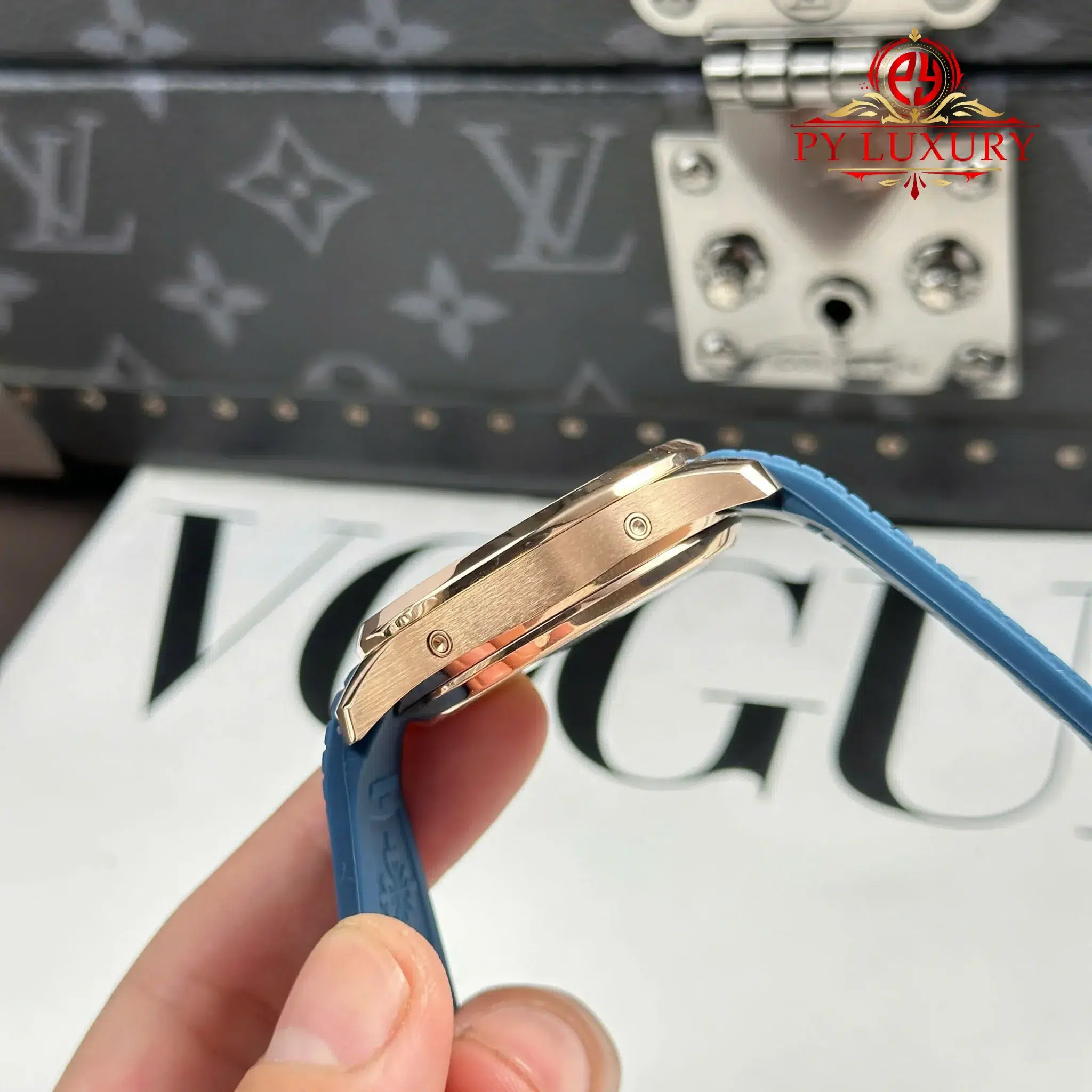 Patek Philippe Aquanaut Luce 5261R-001 Blue-gray Dial Best Replica 39.9mm - Image 6