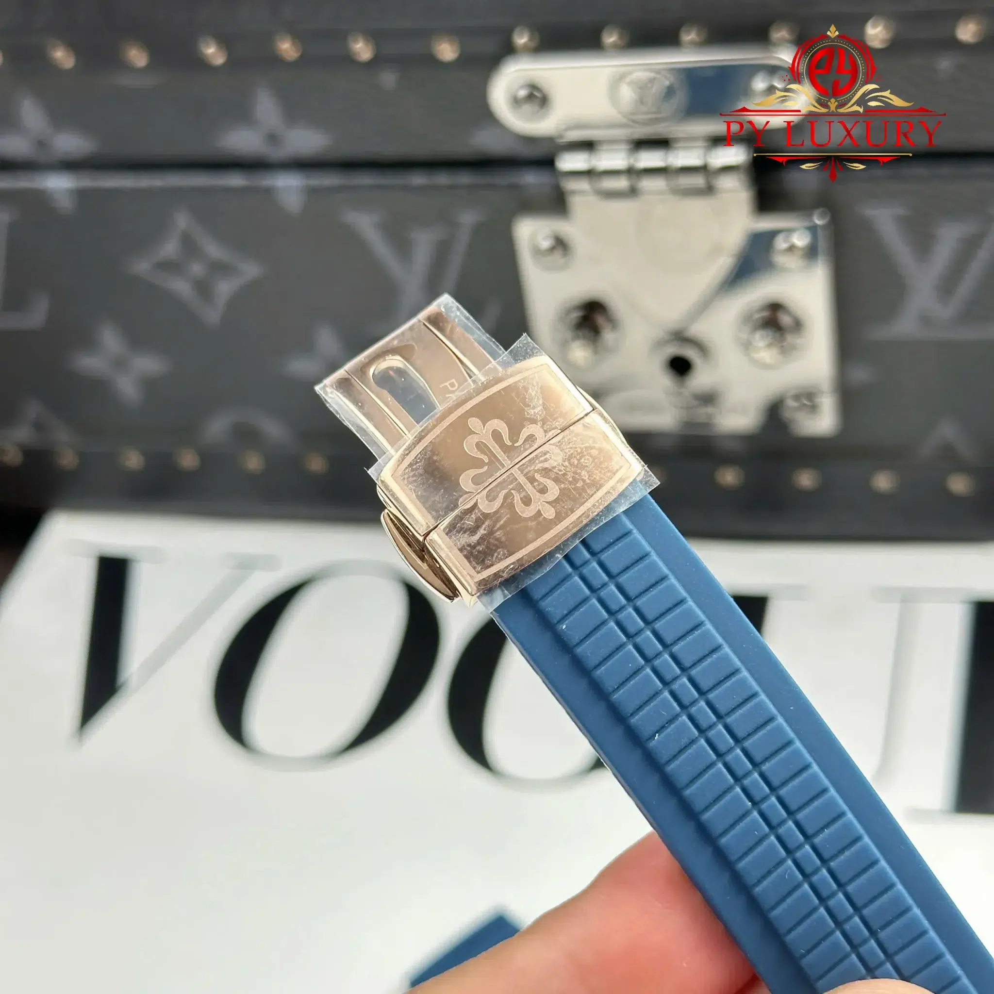 Patek Philippe Aquanaut Luce 5261R-001 Blue-gray Dial Best Replica 39.9mm - Image 8