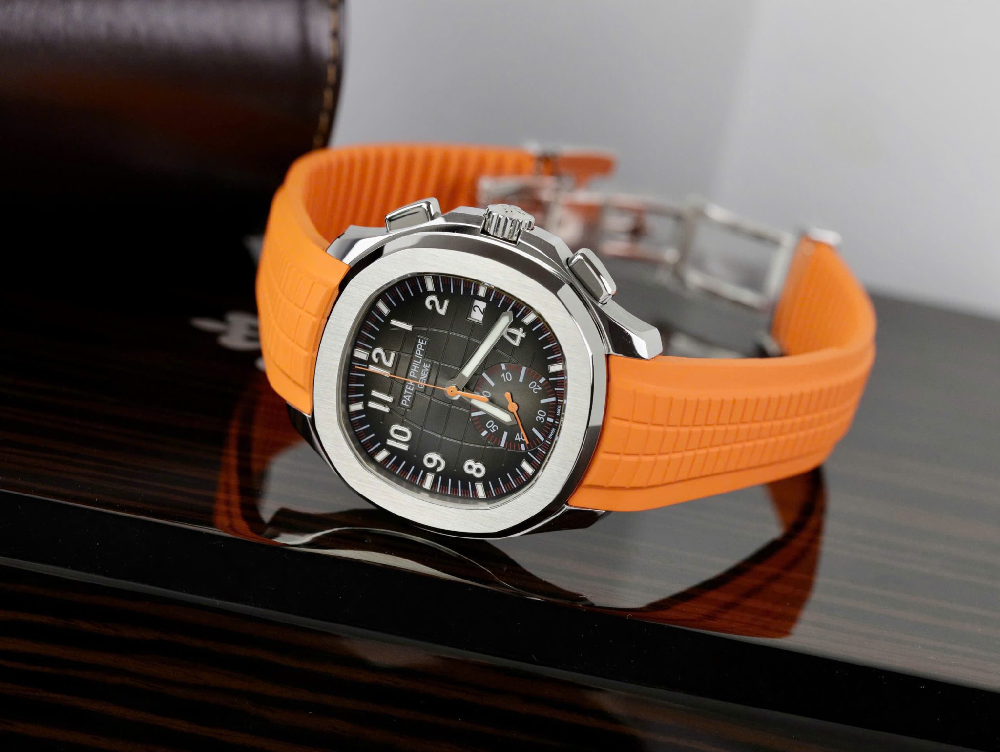 Patek Philippe Aquanaut Chronograph 5968A-001 Black Dial Orange Rubber Strap Replica 42.2mm - Image 3