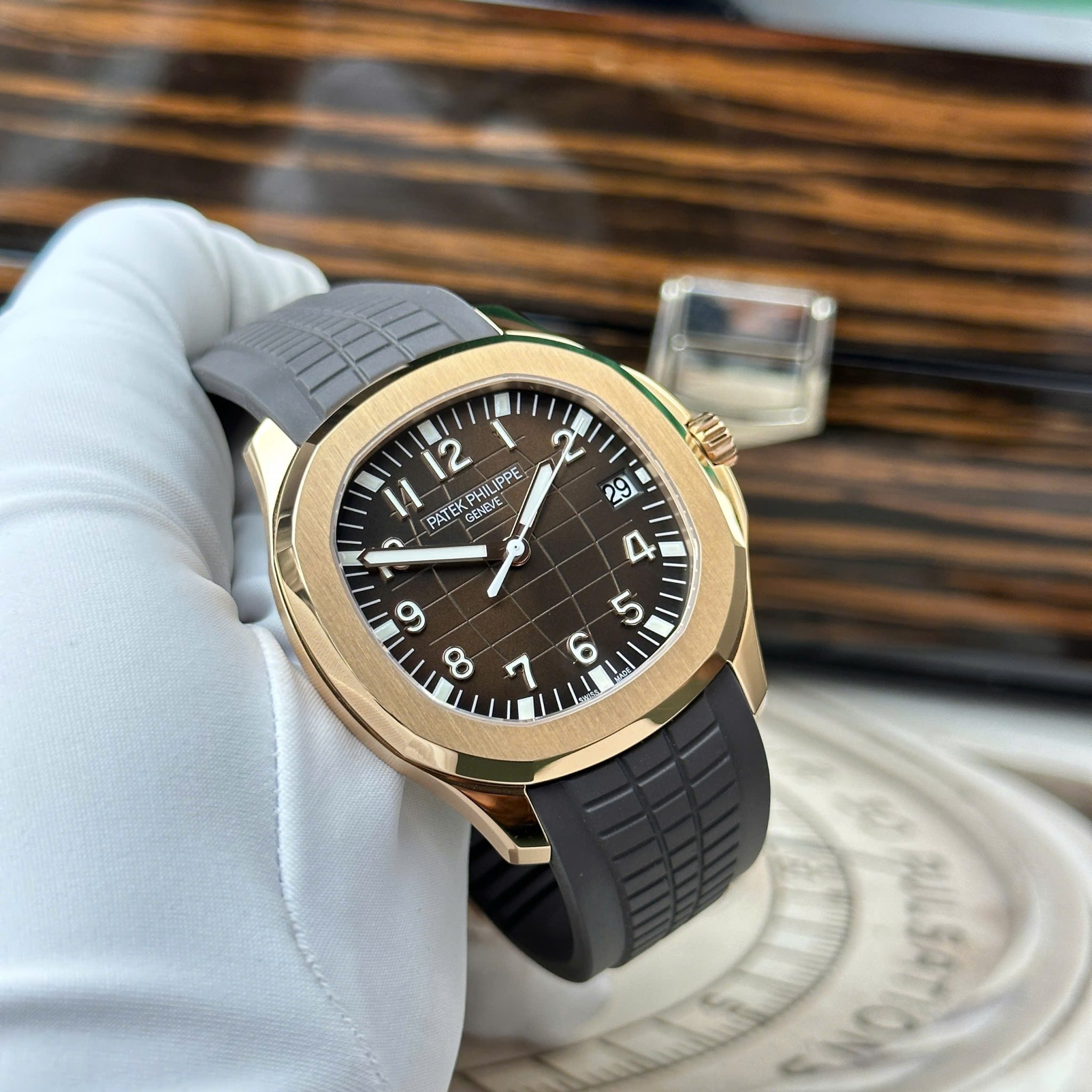 Patek Philippe Aquanaut 5167R-001 Rose Gold Modified Version Brown Dial + Hands + Movement Super Clone Best Replica 40.8mm - Image 3