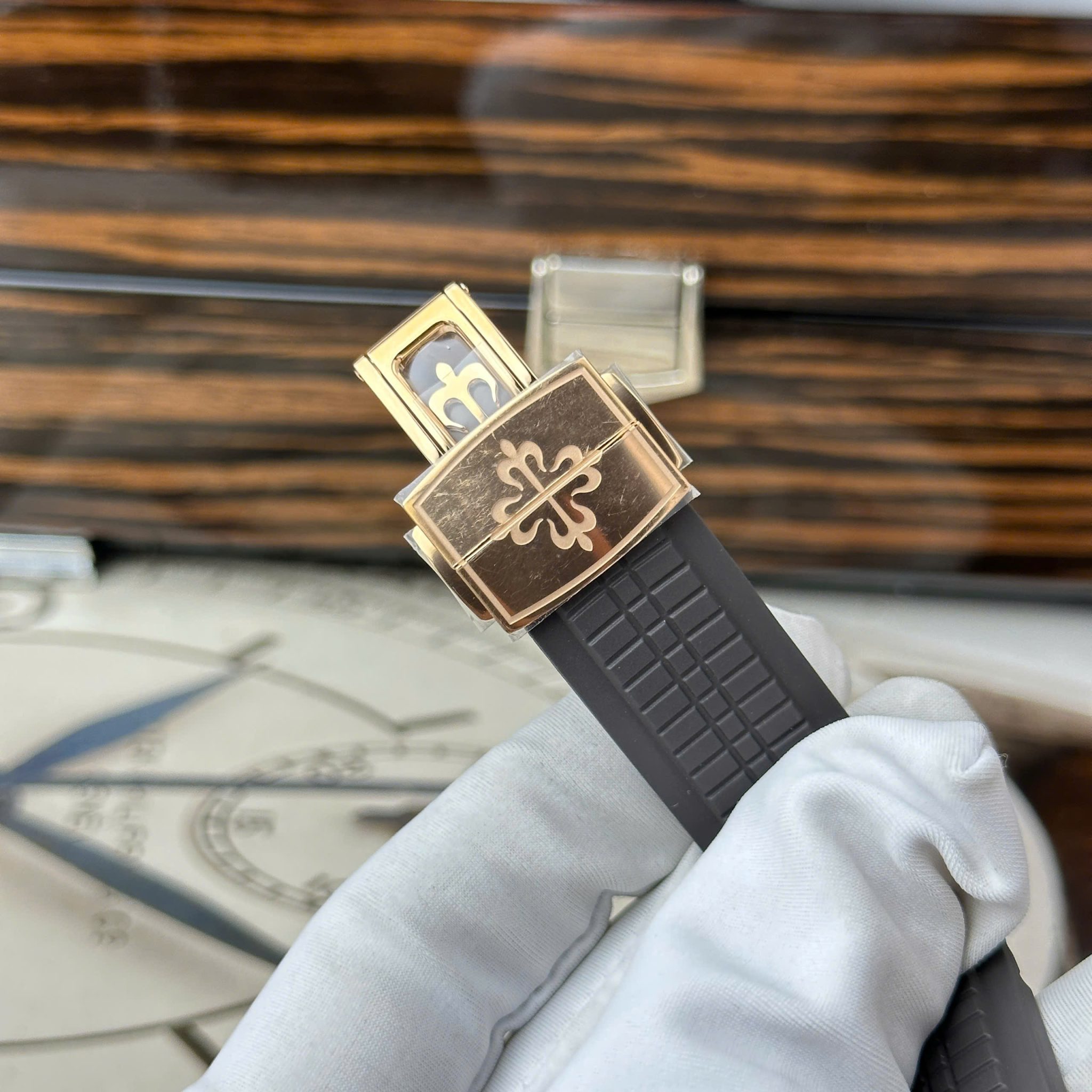 Patek Philippe Aquanaut 5167R-001 Rose Gold Modified Version Brown Dial + Hands + Movement Super Clone Best Replica 40.8mm - Image 13