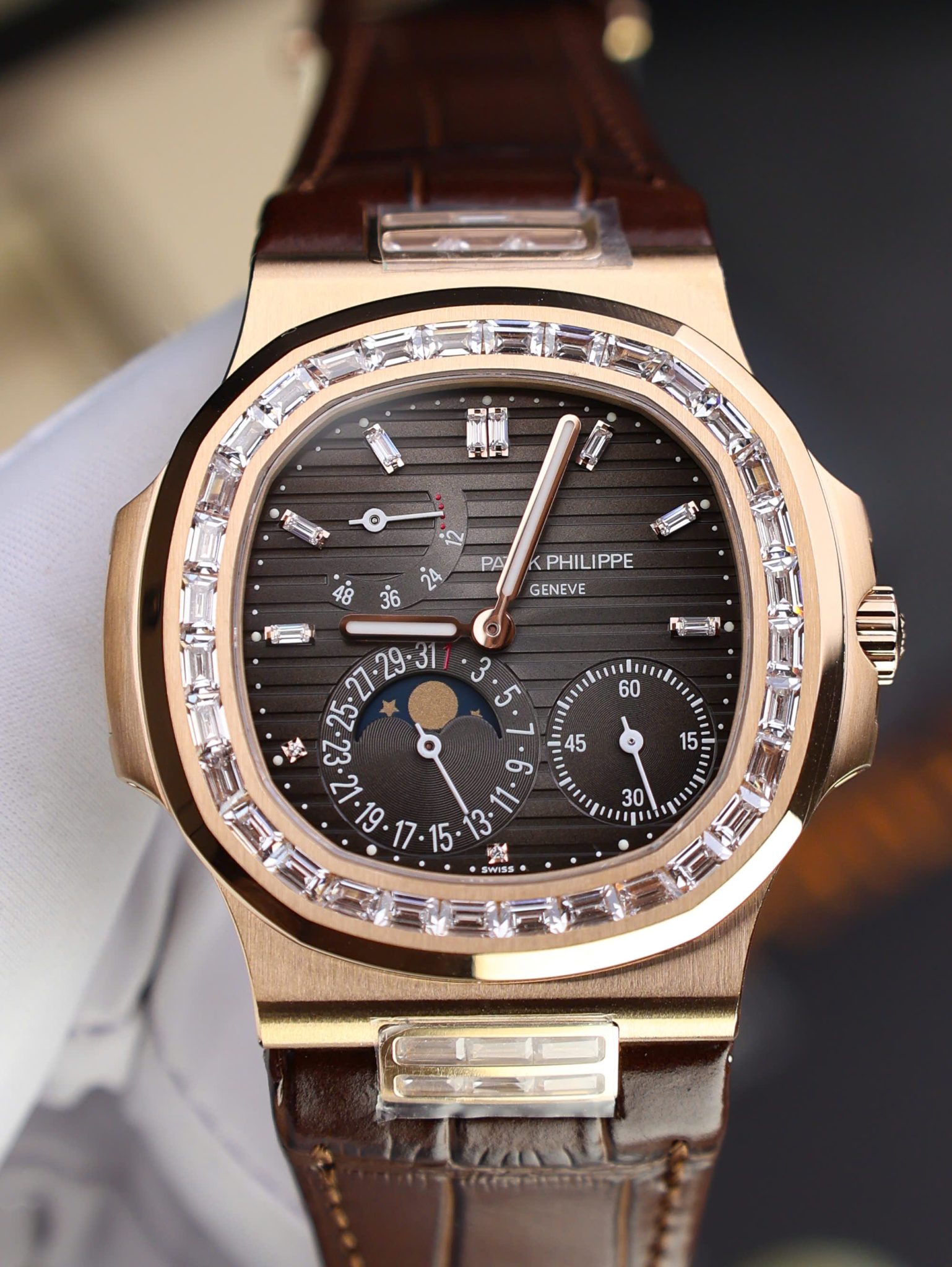 Patek Philippe Nautilus 5724R-001 Rose Gold Grey Dial 1:1 Replica PPF V3 40mm