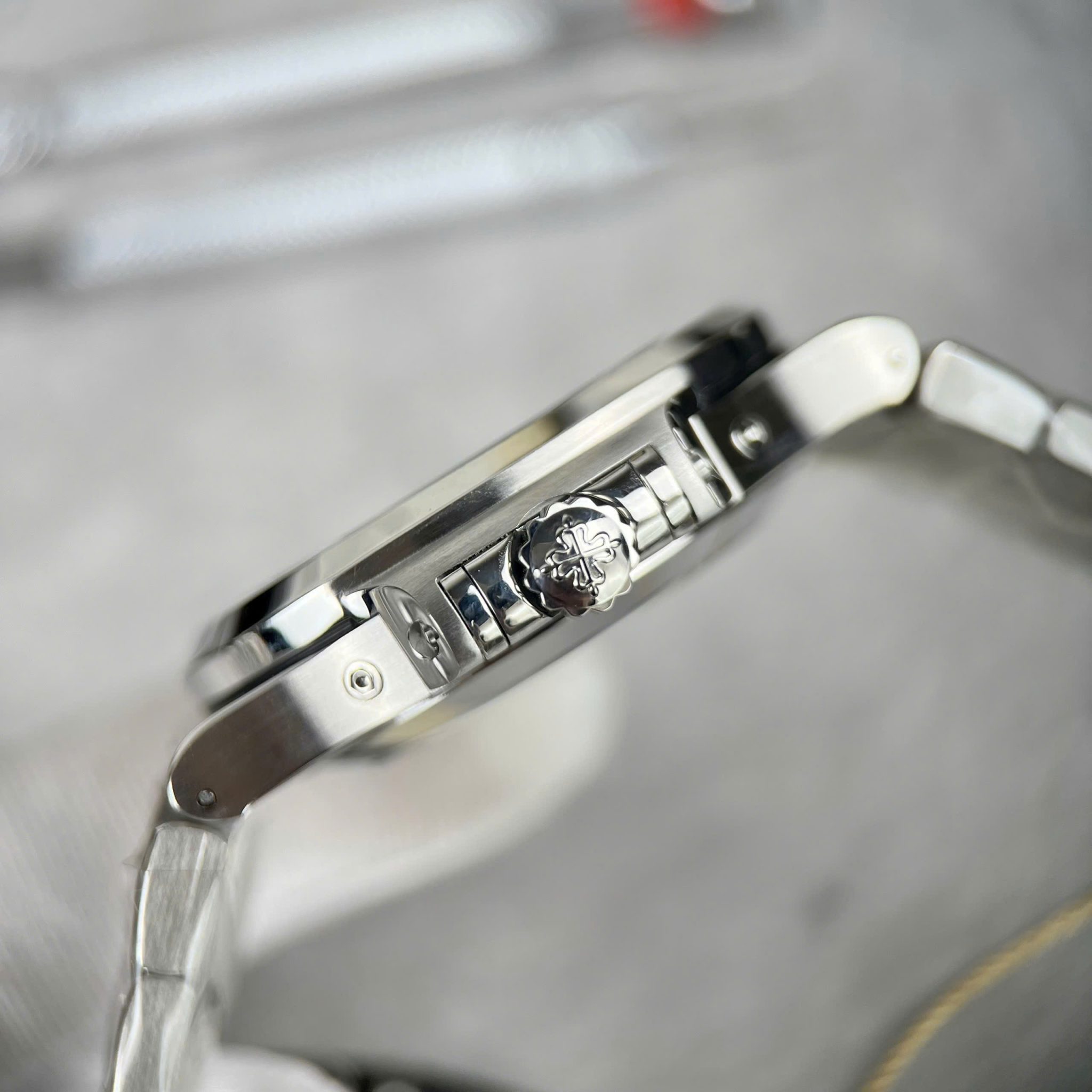 Patek Philippe Nautilus 5726/1A Annual Calendar Moonphase Blue Dial Best Replica PPF 40mm - Image 7