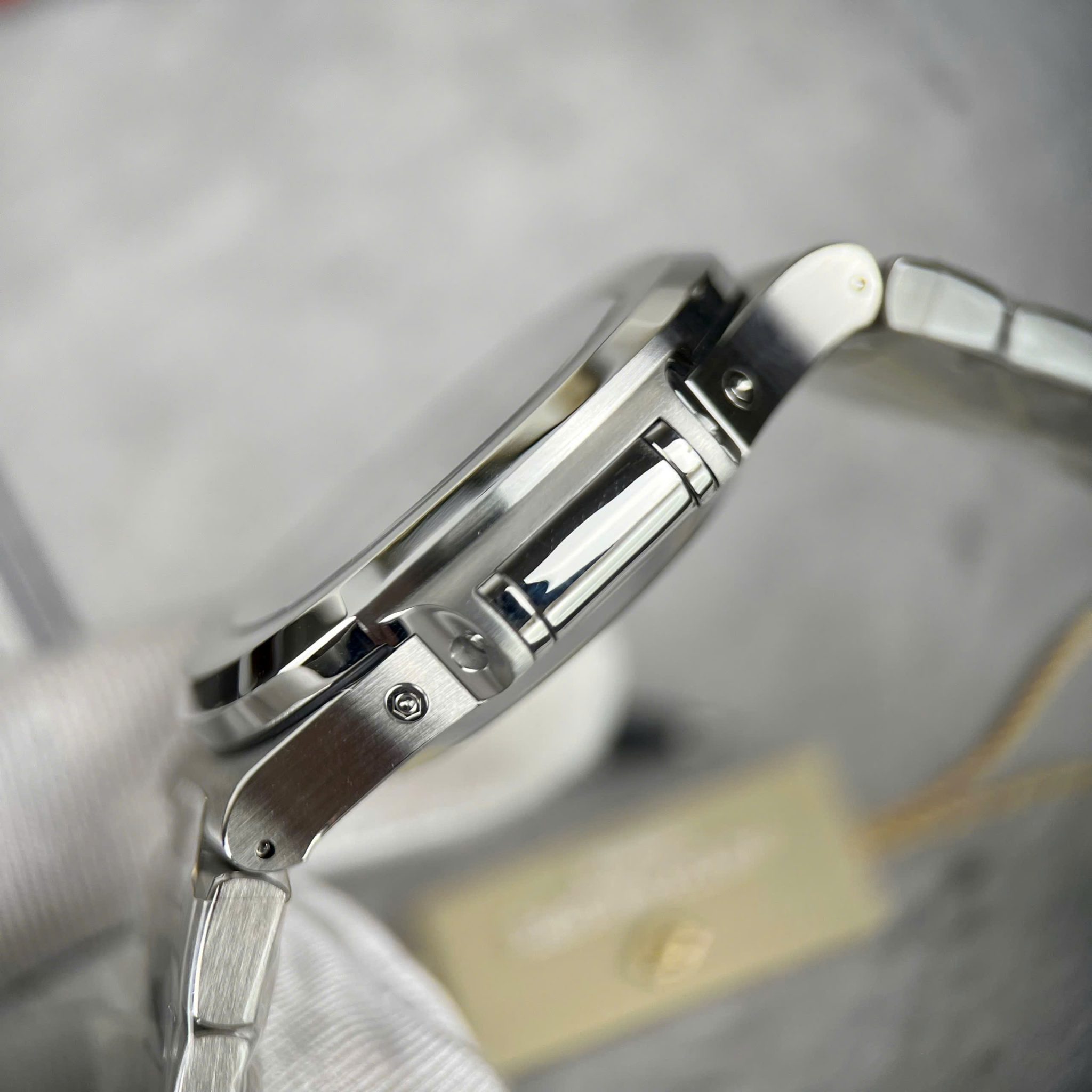 Patek Philippe Nautilus 5726/1A Annual Calendar Moonphase Blue Dial Best Replica PPF 40mm - Image 8