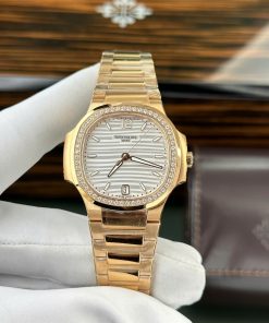 Patek Philippe Nautilus 7118/1200R-001 Rose Gold White Dial Diamond Bezel Best Replica 3KF 35.2mm