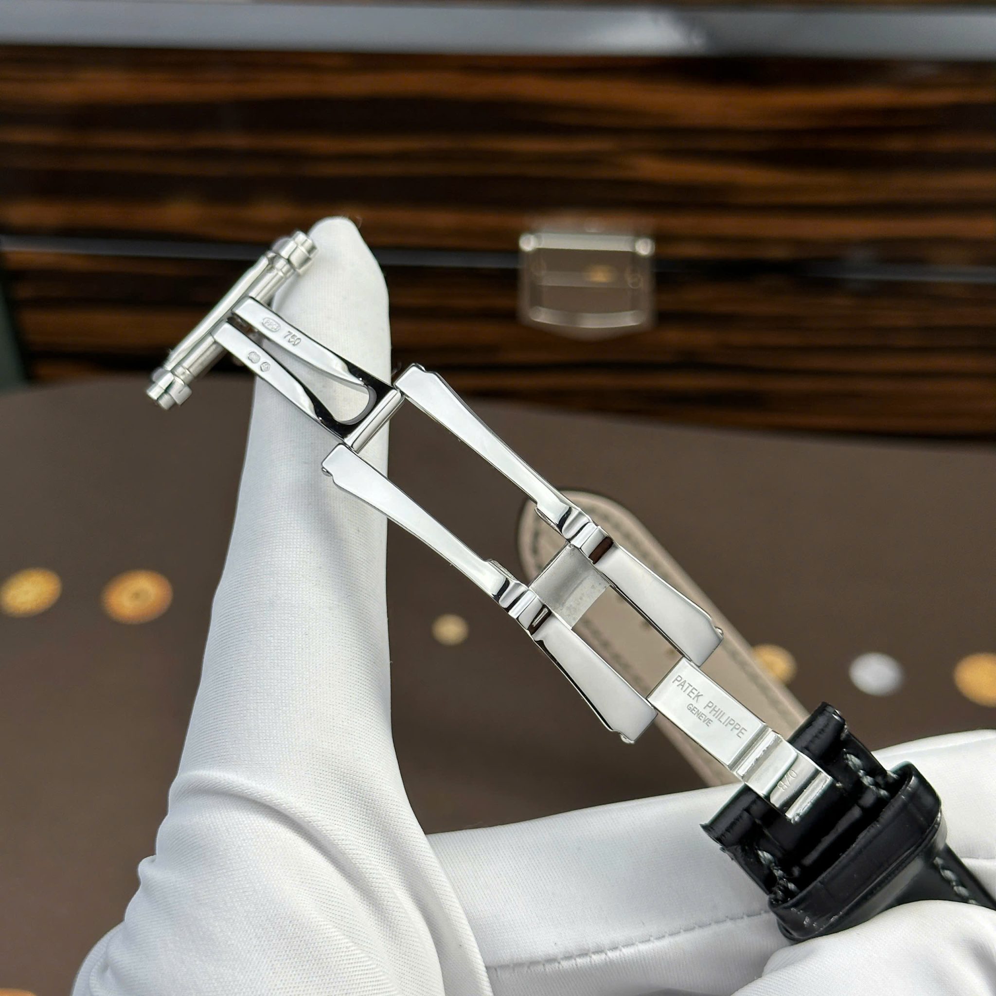 Patek Philippe Nautilus 5724G-001 Blue Dial Baguette Moissanite Full Functions Modified Max Options 40mm - Image 16