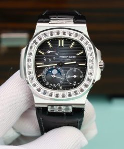 Patek Philippe Nautilus 5724G-001 Blue Dial Full Functions PPF Best Replica 40mm