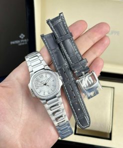 Patek Philippe Nautilus 7010/1G-001 Silver Dial Diamond Bezel Lady Quartz Best Replica 32mm