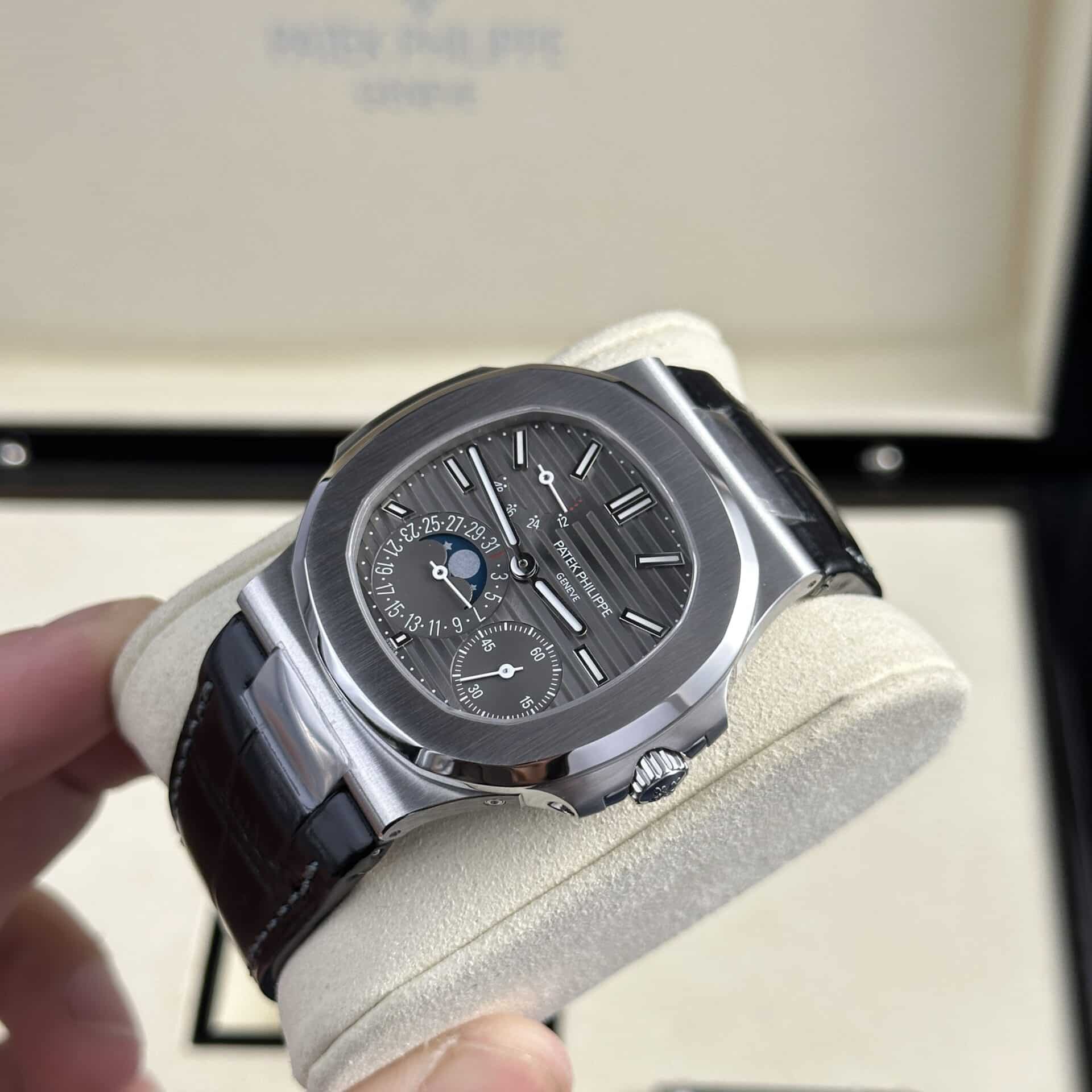 Patek Philippe Nautilus 5712G-001 Grey Dial Leather Best Quality Replica PPF V2 40mm - Image 2