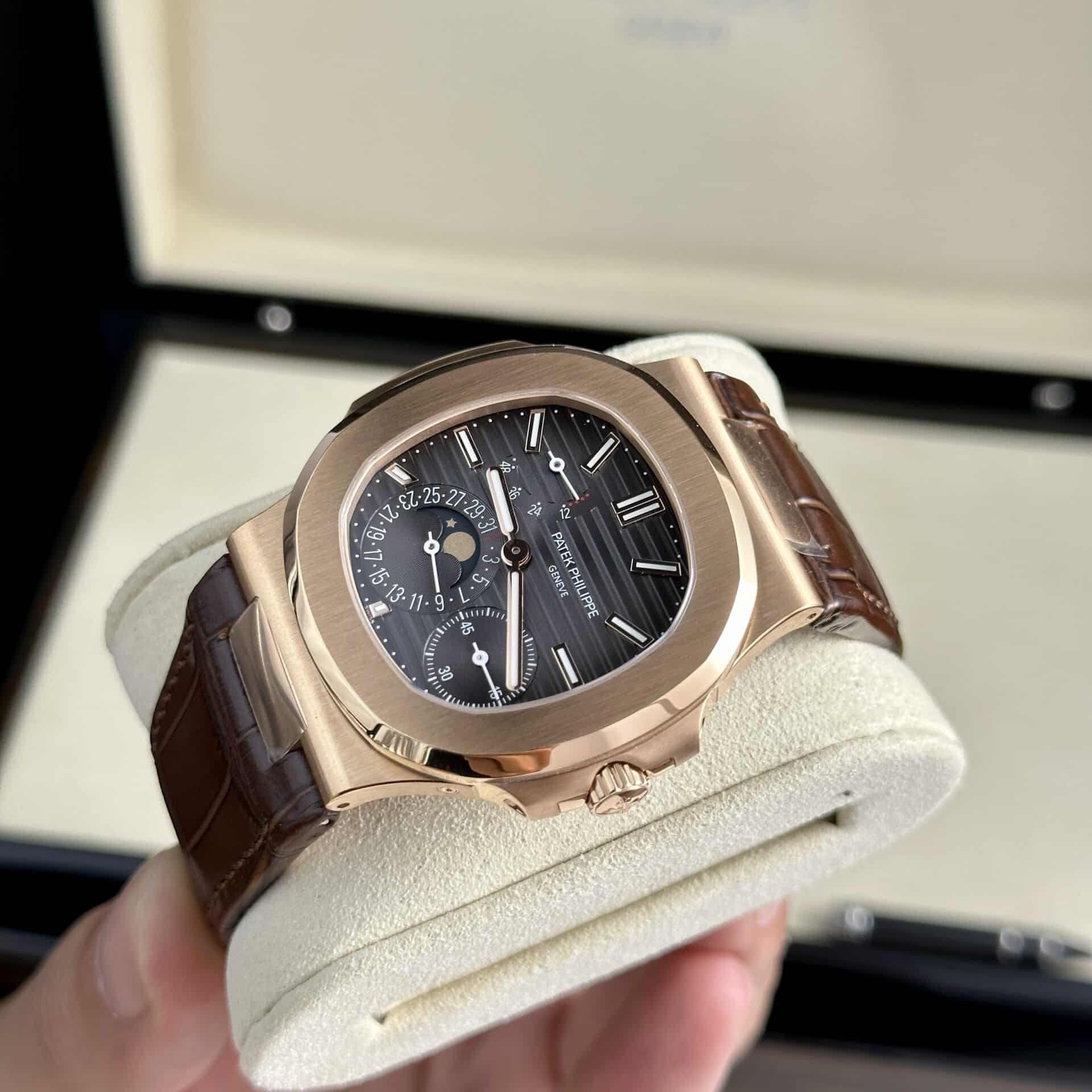 Patek Philippe Nautilus 5712R Rose Gold Grey Dial Leather Best Replica PPF V2 40mm - Image 2