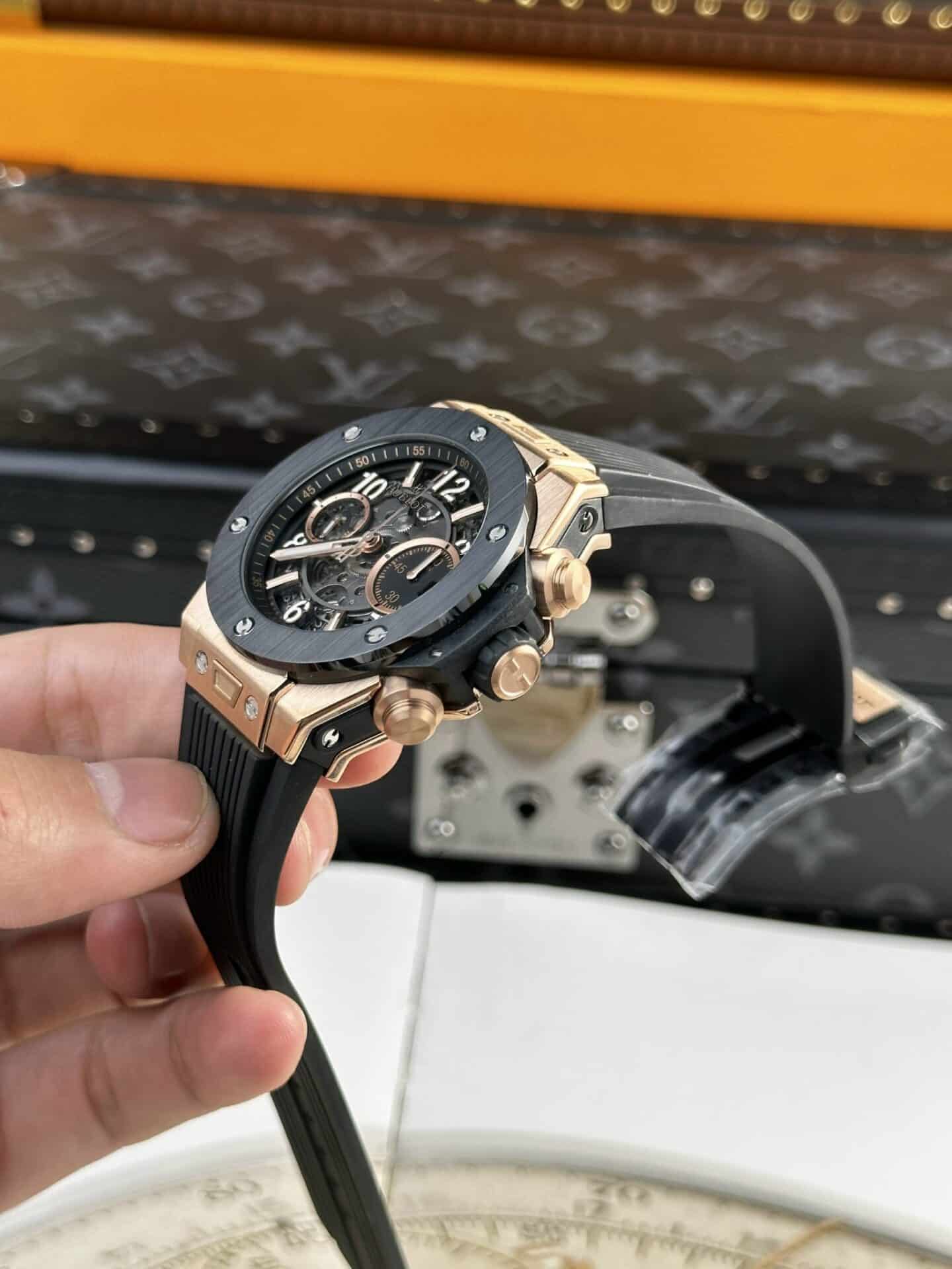 Hublot Big Bang Unico King Gold Black Ceramic Best Replica 42mm - Image 8