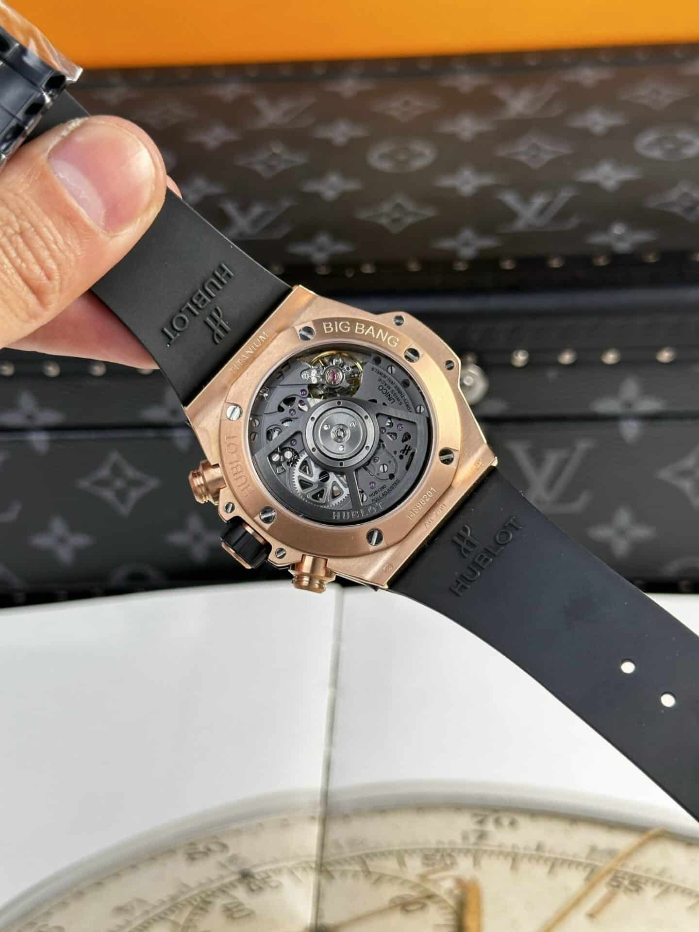 Hublot Big Bang Unico King Gold Black Ceramic Best Replica 42mm - Image 9