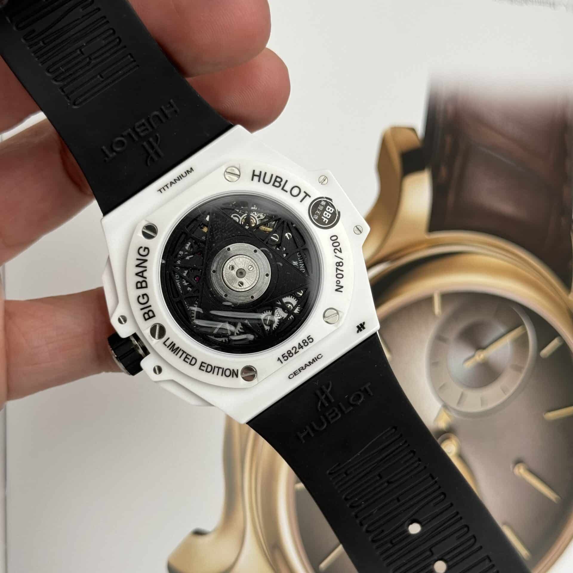 Hublot Big Bang Sang Bleu II White Ceramic Rubber Top Quality Replica BBF 45mm - Image 8