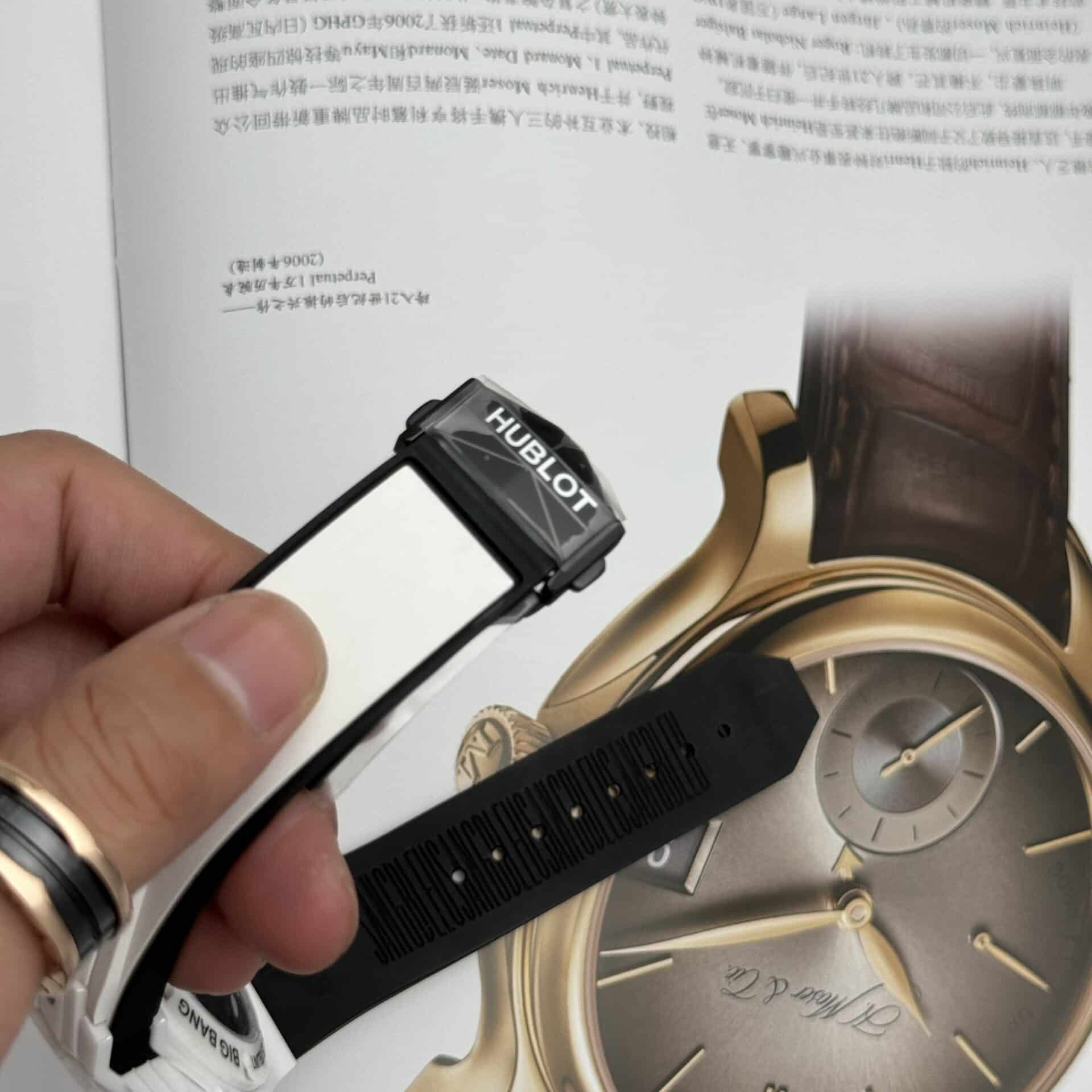 Hublot Big Bang Sang Bleu II White Ceramic Rubber Top Quality Replica BBF 45mm - Image 9