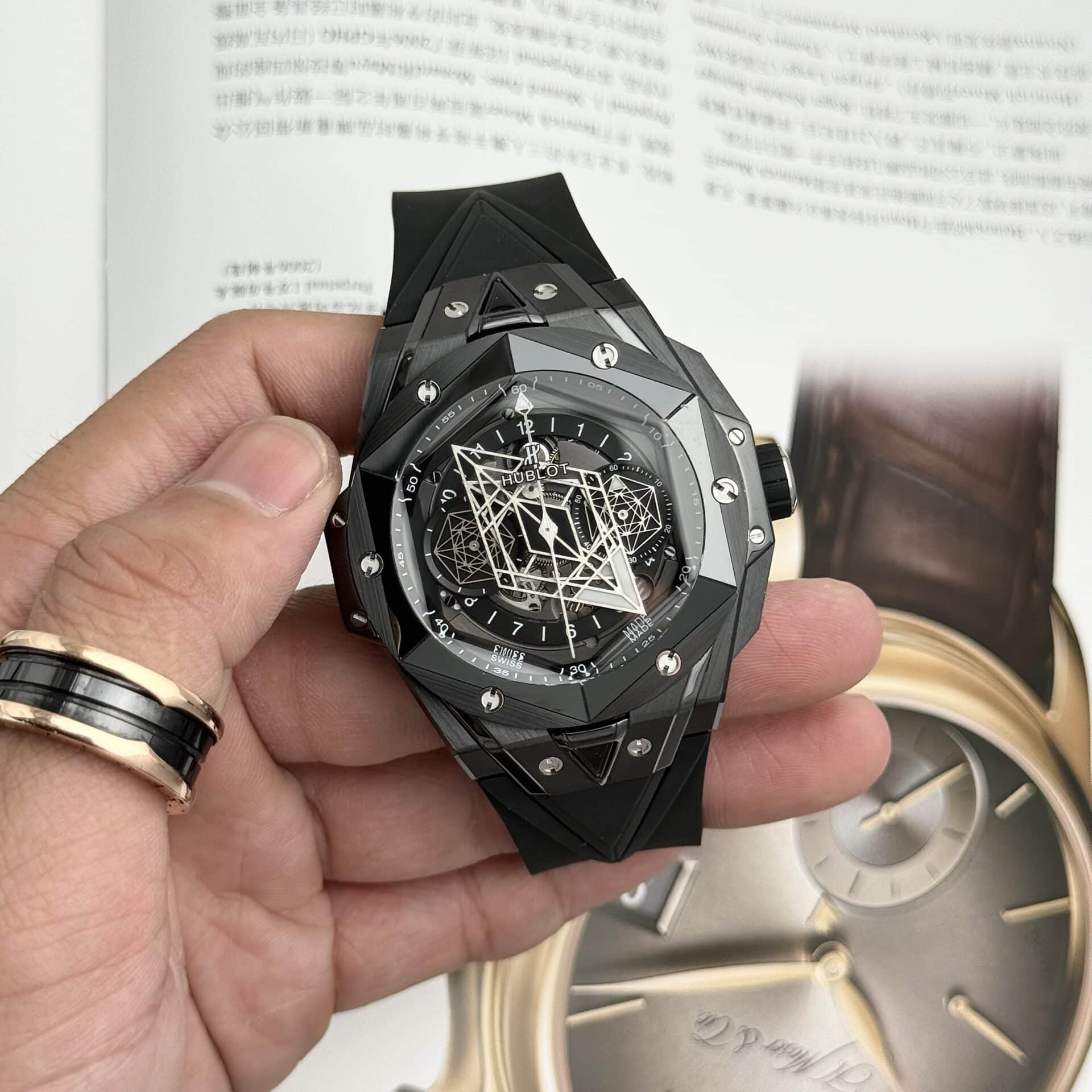 Hublot Big Bang Sang Bleu II Black Ceramic Black Dial Best Replica 45mm - Image 4