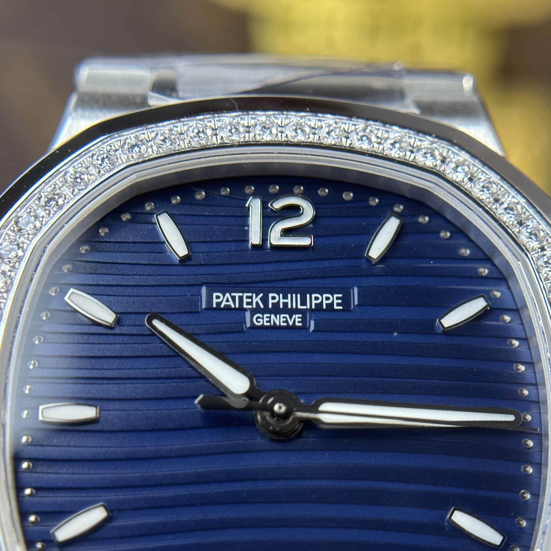 Patek Philippe Nautilus 7118/1200A-001 Blue Dial Diamond Bezel Best Replica 35.2mm - Image 4