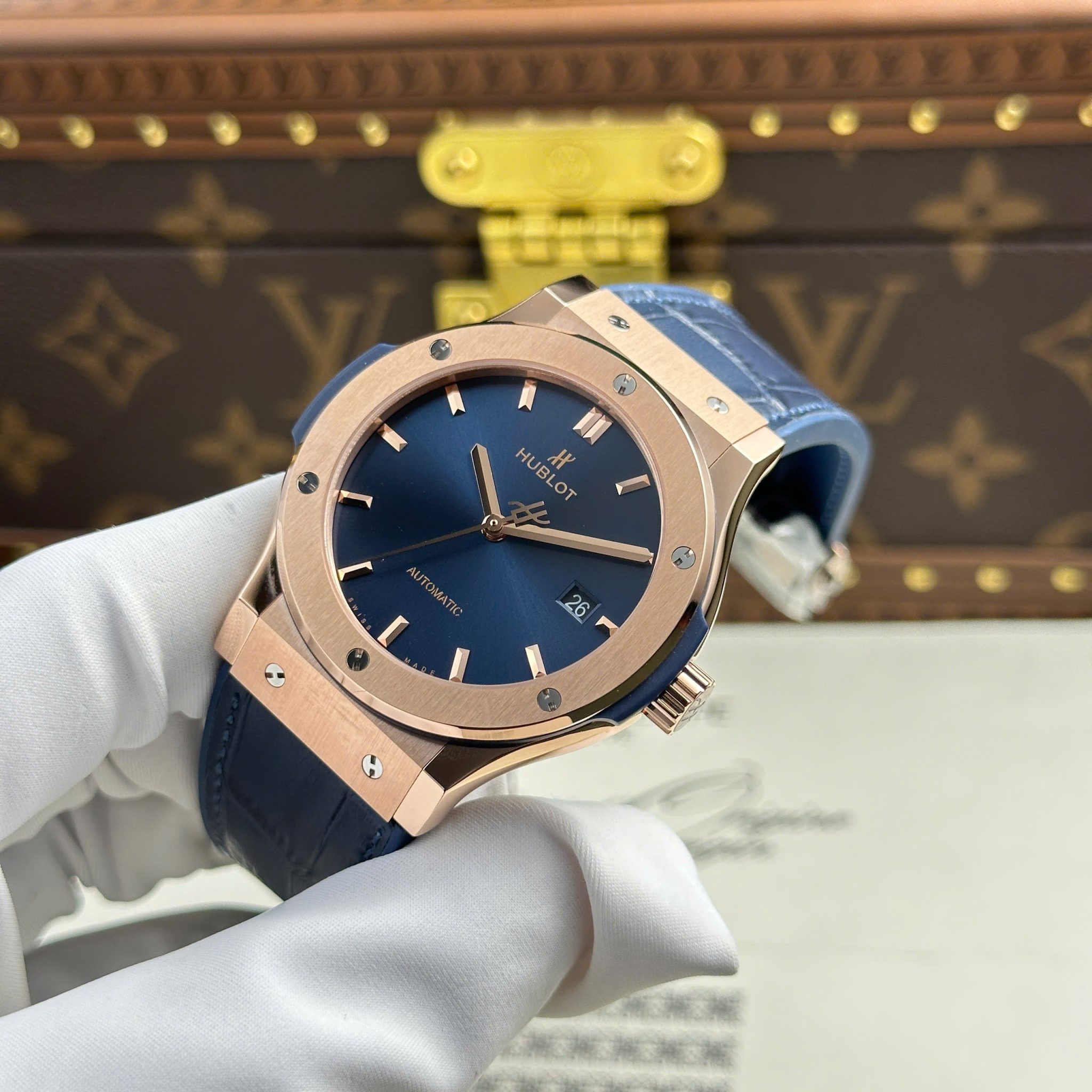 Hublot Classic Fusion King Gold Blue Dial Best Replica JJF 42mm - Image 3