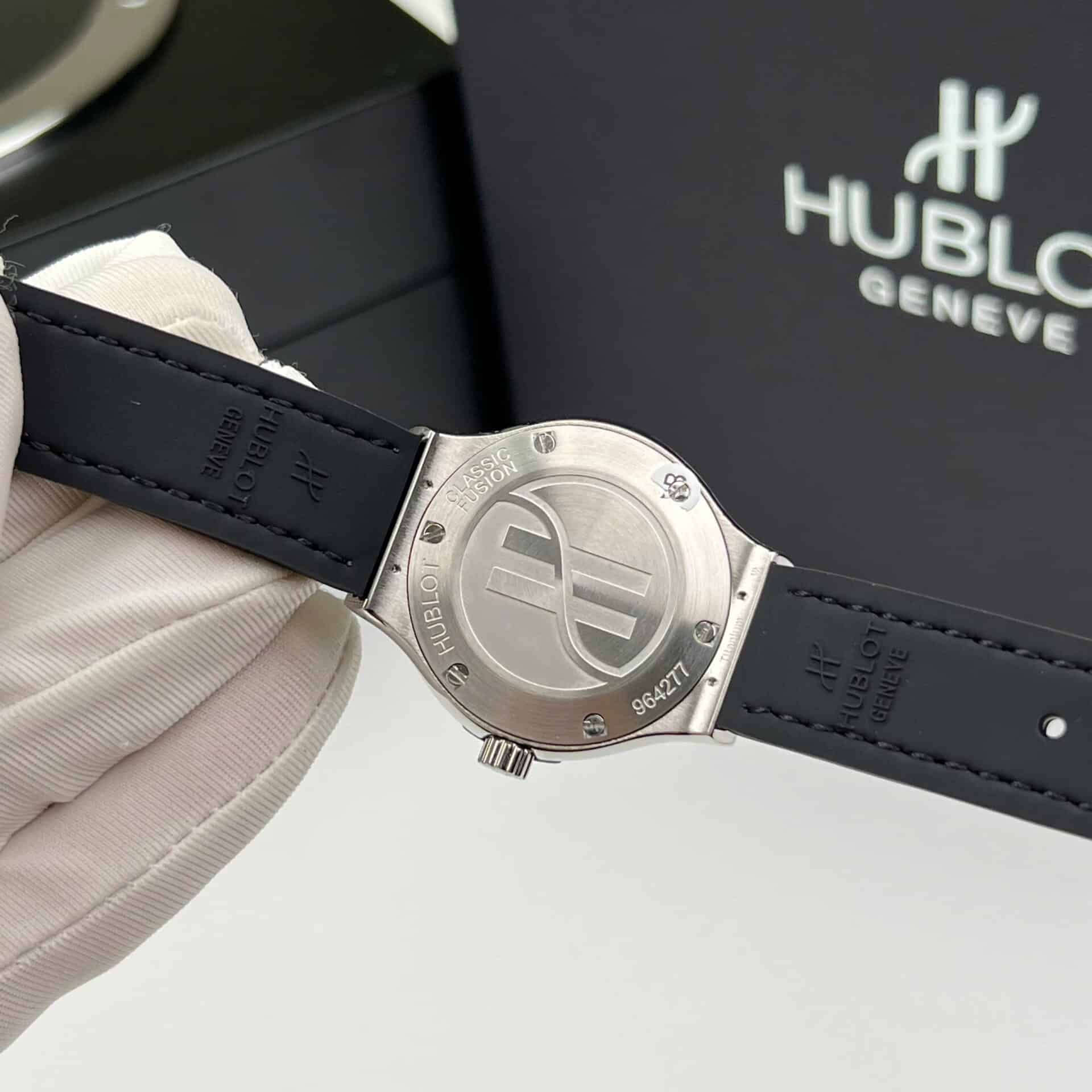 Hublot Classic Fusion Titanium Pavé Black Dial Custom Moissanite Leather Strap Best Replica 33mm - Image 6