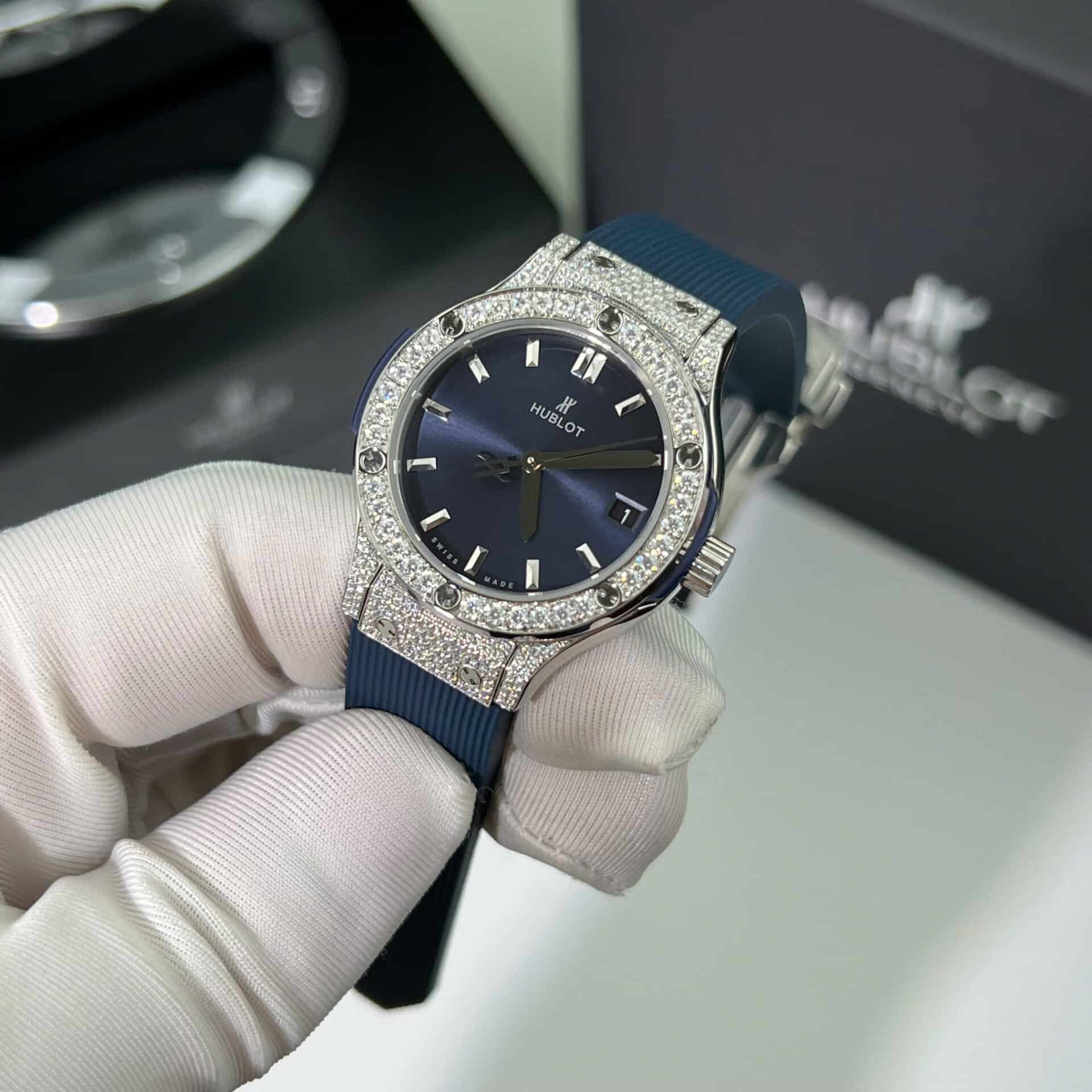 Hublot Classic Fusion Titanium Pavé Blue Dial Rubber Custom Moissanite 33mm - Image 5