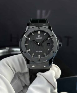 Hublot Classic Fusion Black Magic Carbon Dial Leather Super Clone 42mm