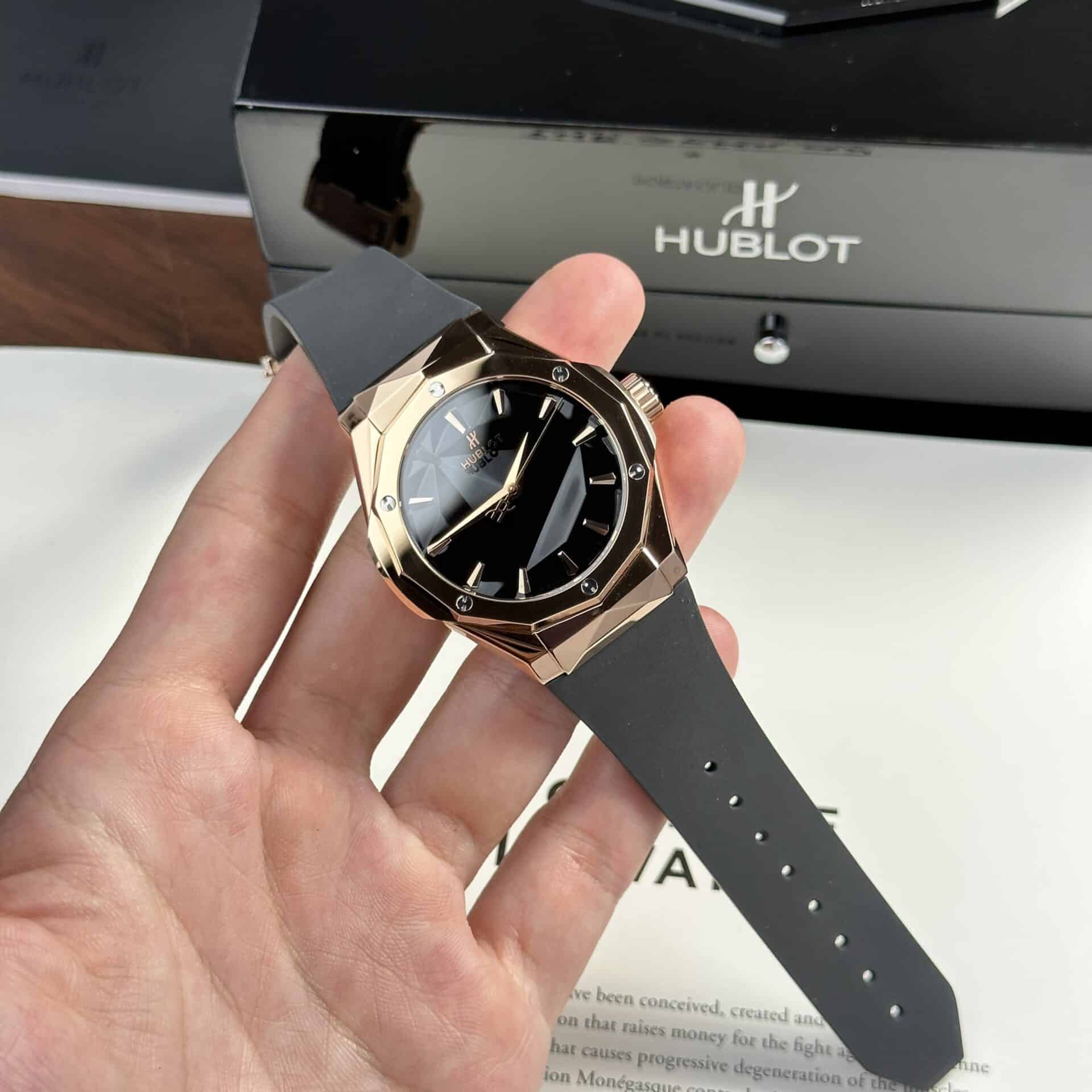 Hublot Classic Fusion Orlinski King Gold Black Dial Replica 40mm - Image 2