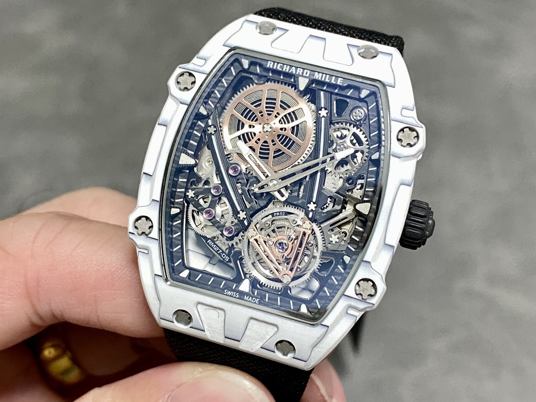 Richard Mille RM27-05 Flying Tourbillon Rafael Nadal Carbon Fiber Replica 37.25×47.25mm - Image 2