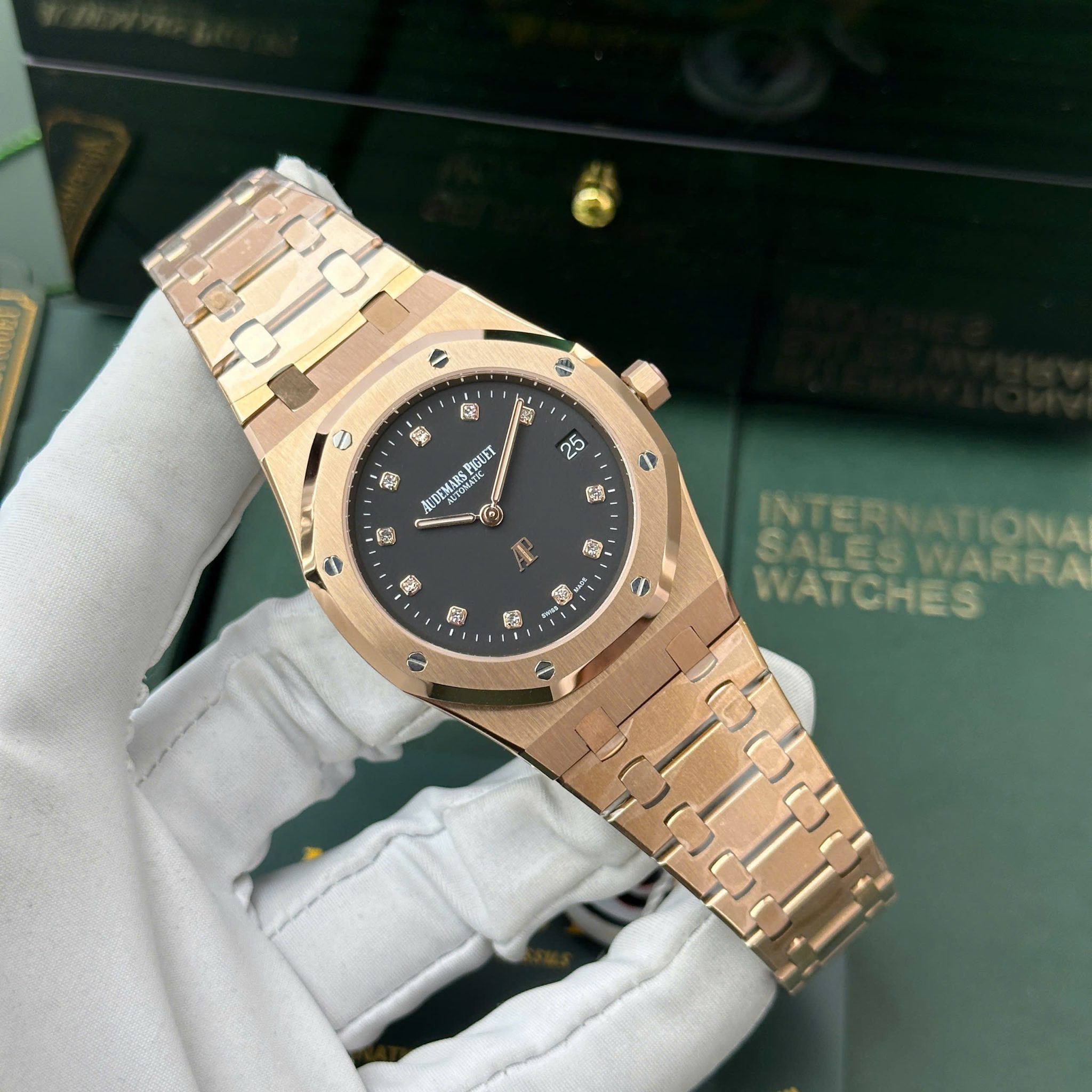 Audemars Piguet Royal Oak Jumbo Extra Thin 15207OR Rose Gold Black Dial Replica IPF 39mm - Image 2