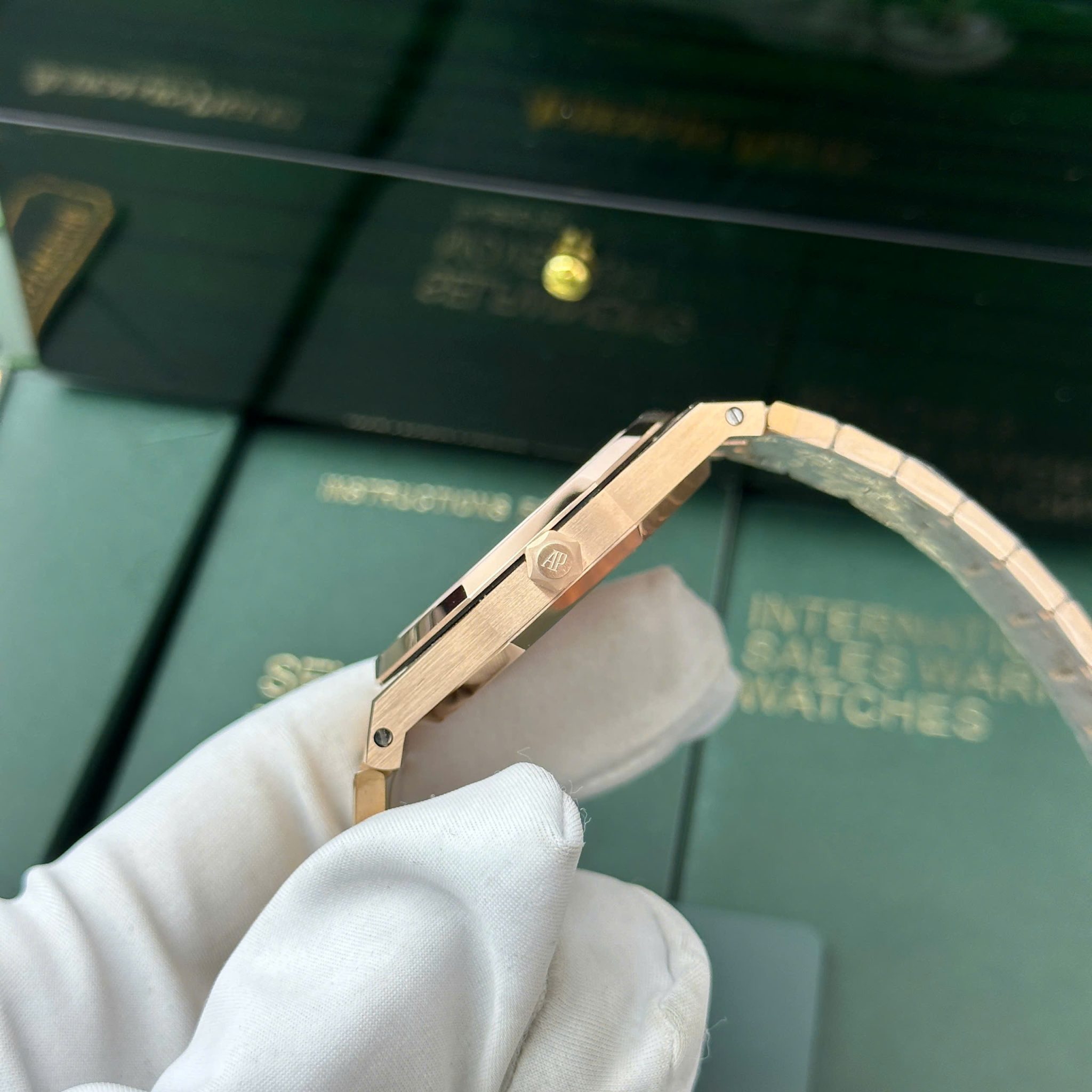 Audemars Piguet Royal Oak Jumbo Extra Thin 15207OR Rose Gold Black Dial Replica IPF 39mm - Image 7