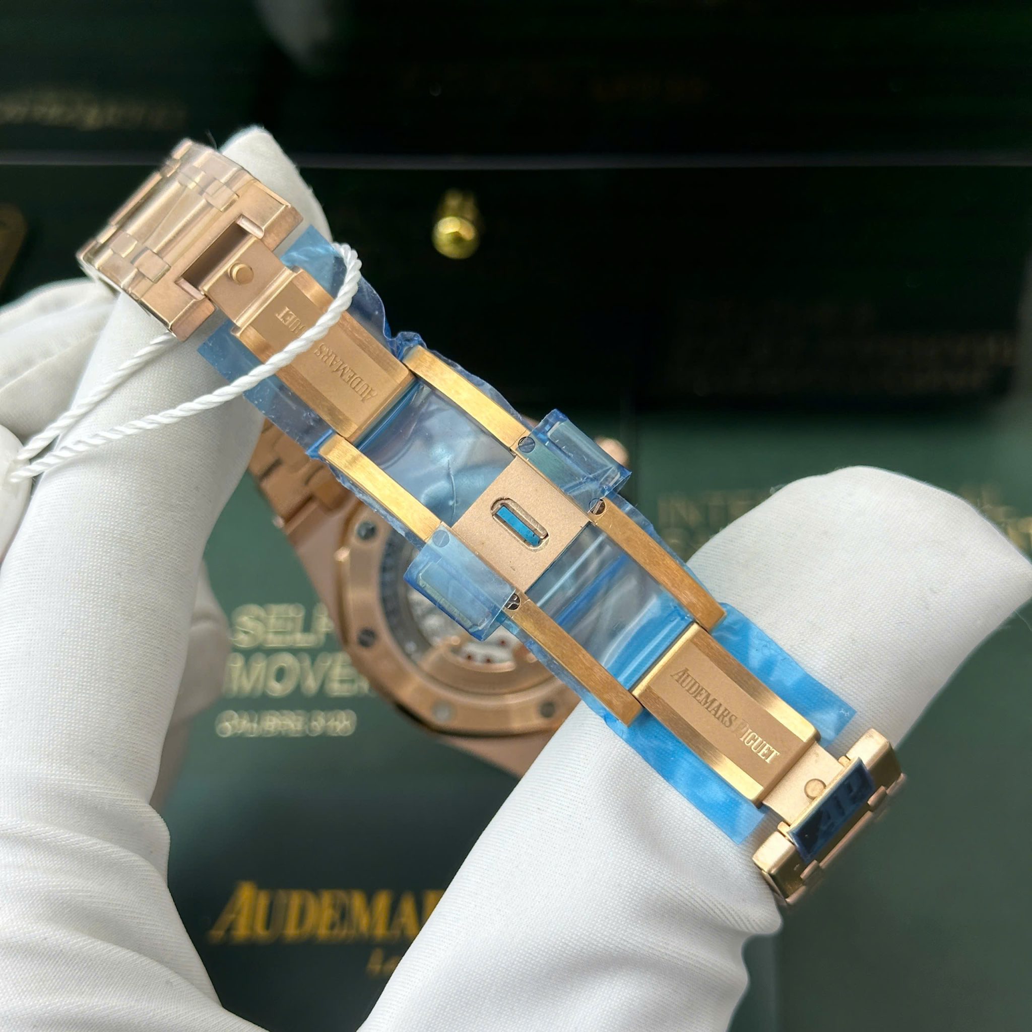 Audemars Piguet Royal Oak Jumbo Extra Thin 15207OR Rose Gold Black Dial Replica IPF 39mm - Image 9