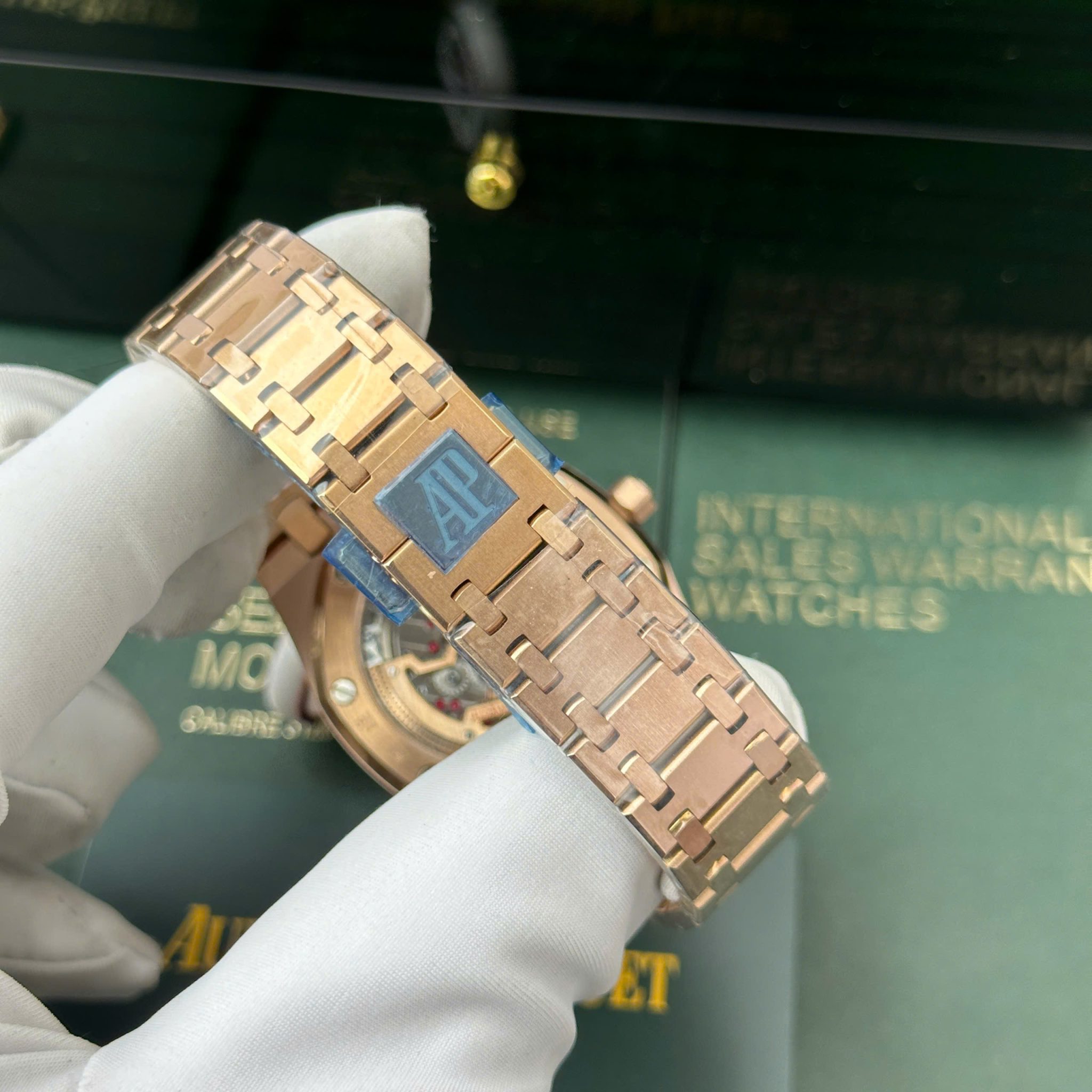 Audemars Piguet Royal Oak Jumbo Extra Thin 15207OR Rose Gold Black Dial Replica IPF 39mm - Image 10