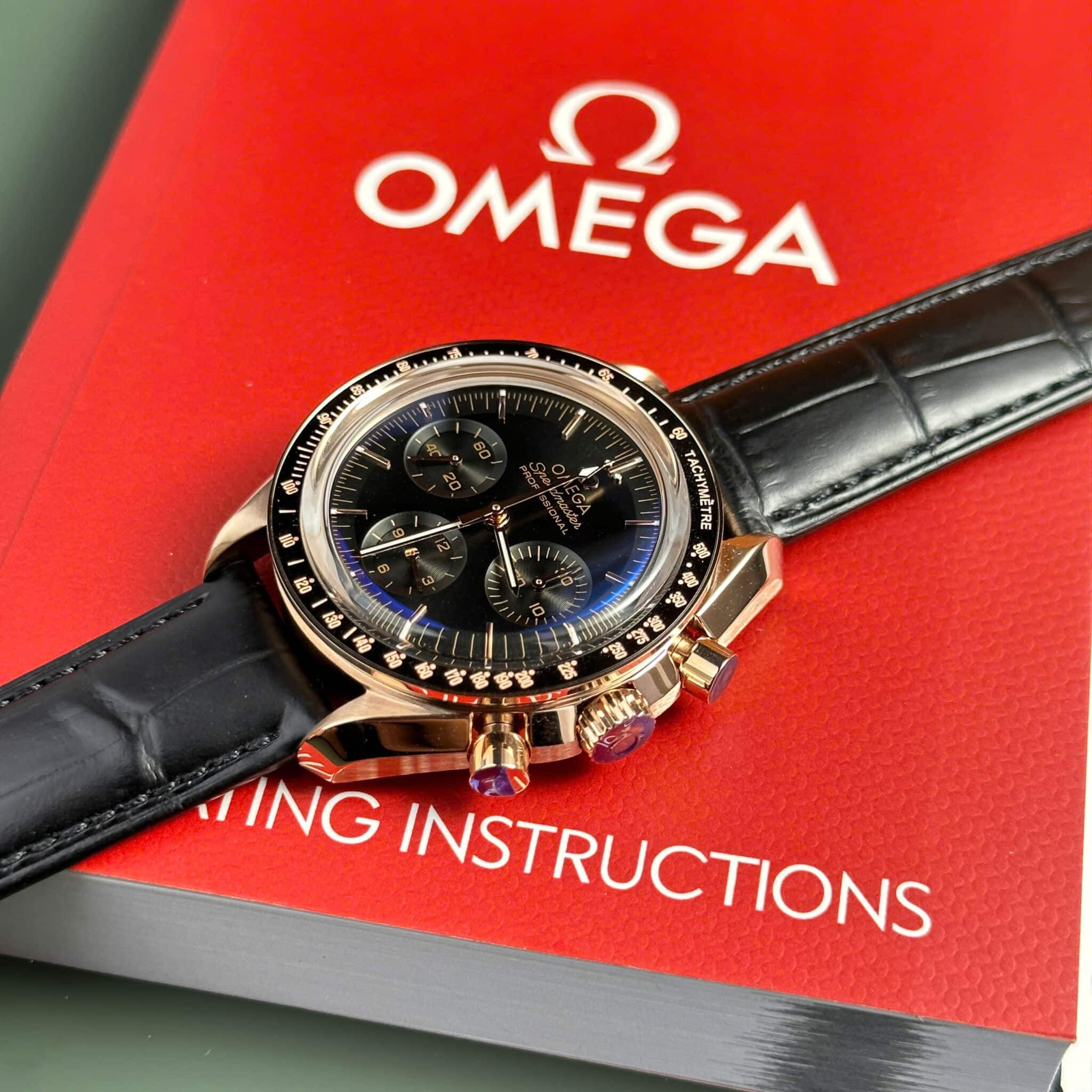 Omega Speedmaster Moonwatch Professional Chronograph Rose Gold Black Dial Swiss Replica 42mm - Image 3
