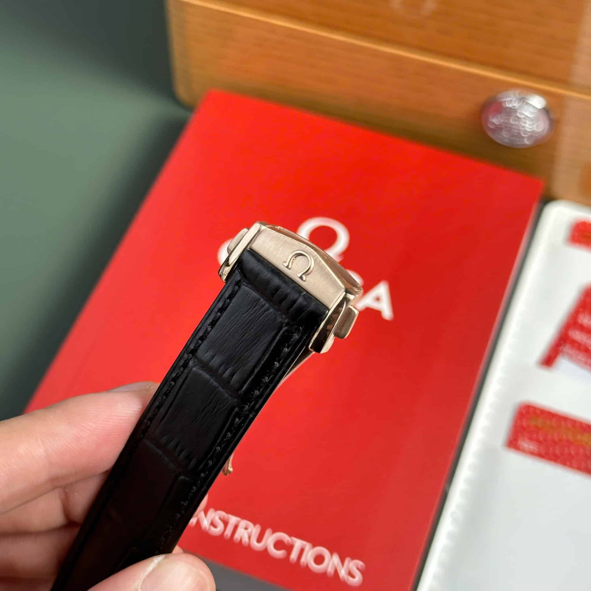 Omega Speedmaster Moonwatch Professional Chronograph Rose Gold Black Dial Swiss Replica 42mm - Image 9