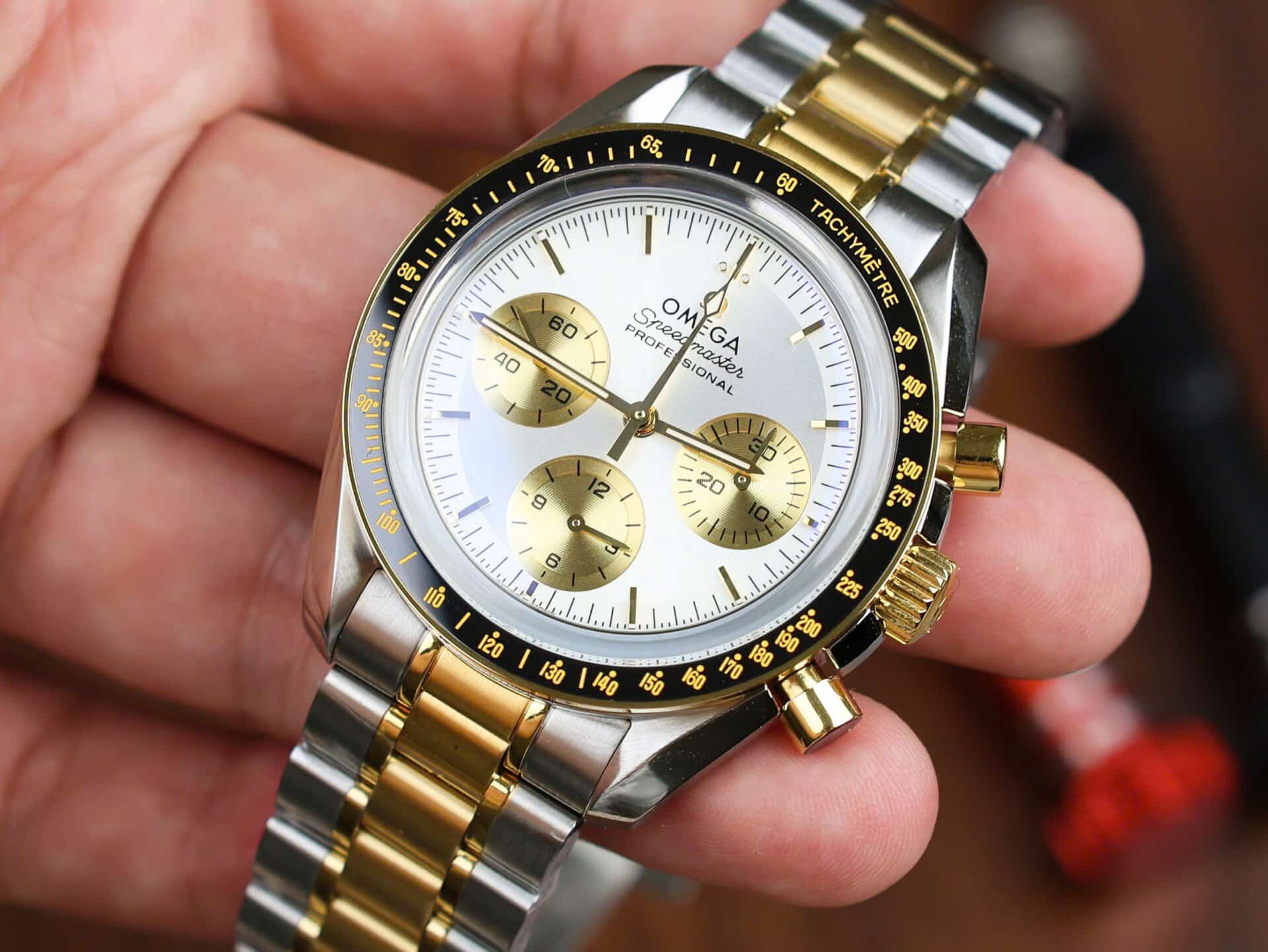 Omega Speedmaster Moonwatch Chronograph Two Tone Yellow Gold White Dial Swiss Replica 42mm - Image 2