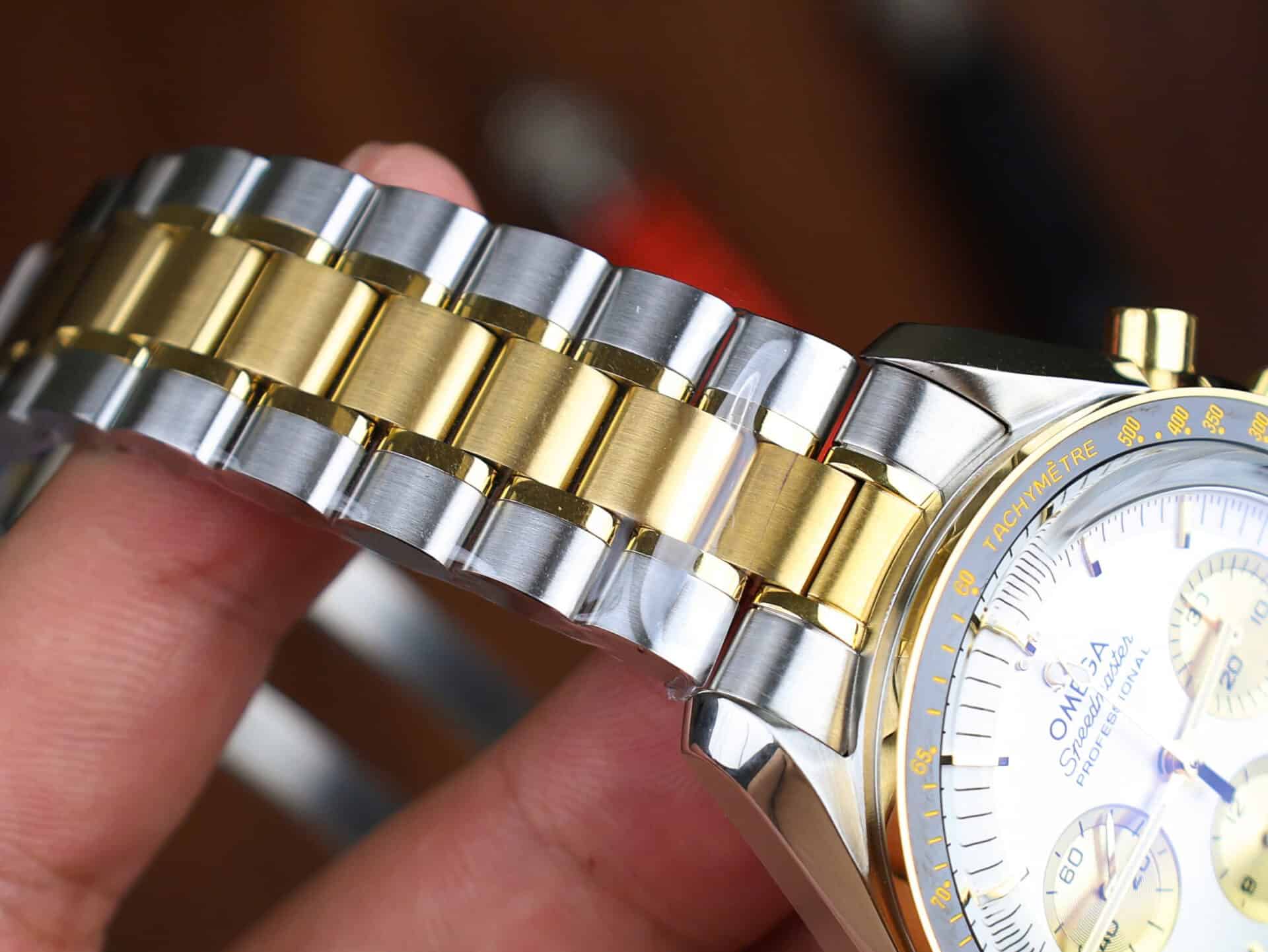 Omega Speedmaster Moonwatch Chronograph Two Tone Yellow Gold White Dial Swiss Replica 42mm - Image 7