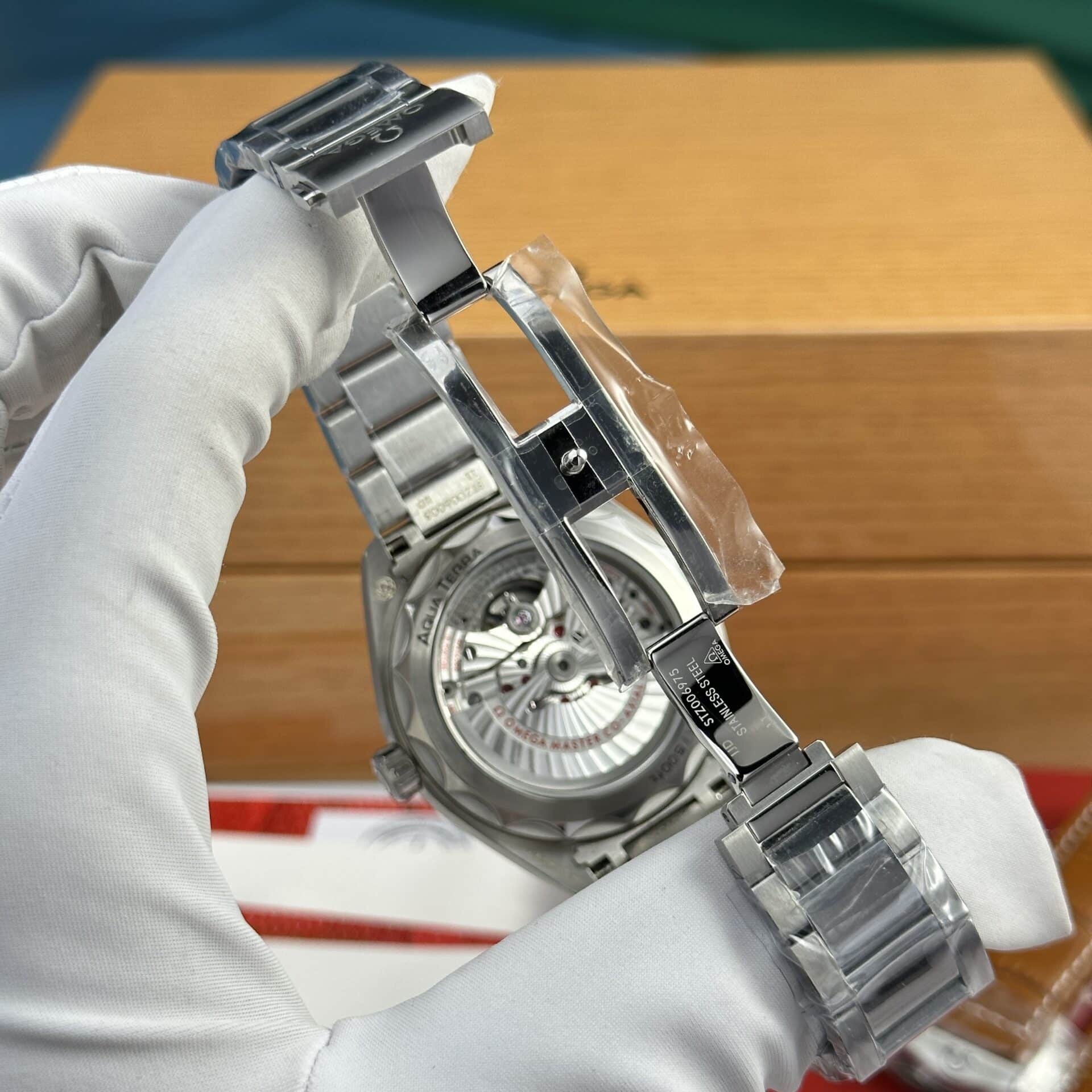 Omega Aqua Terra Worldtimer GMT White Dial Best Replica VSF 43mm - Image 9