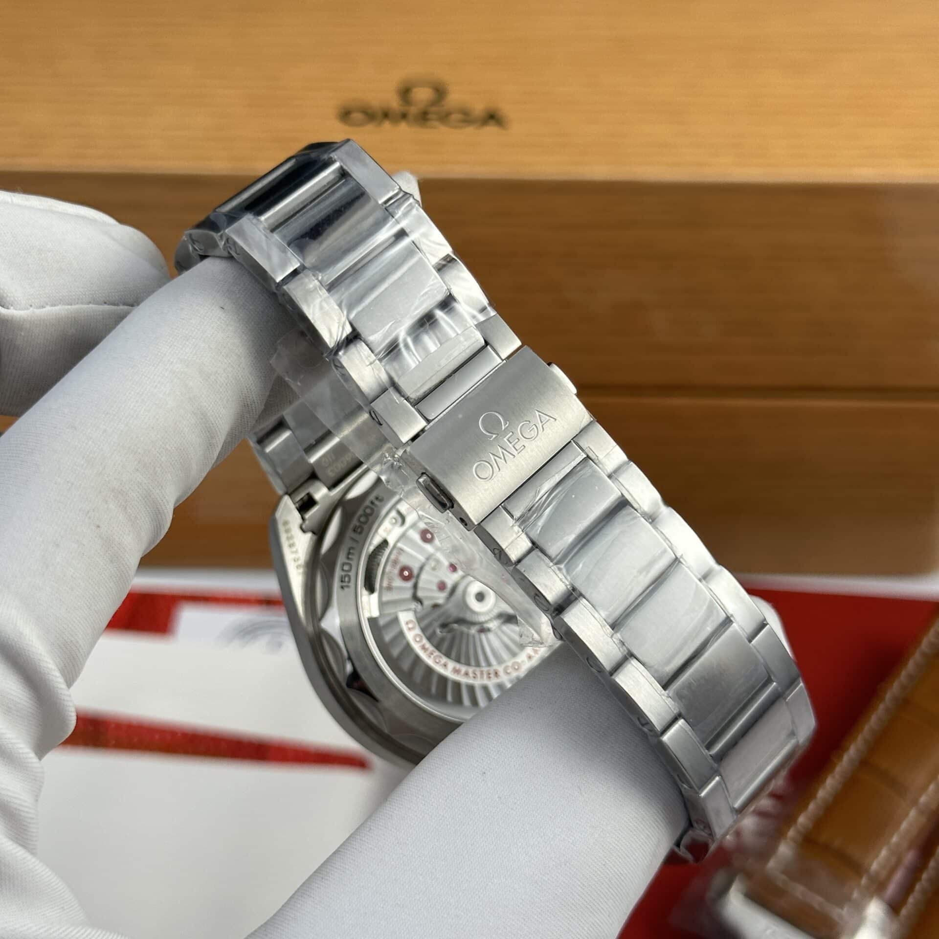 Omega Aqua Terra Worldtimer GMT White Dial Best Replica VSF 43mm - Image 10